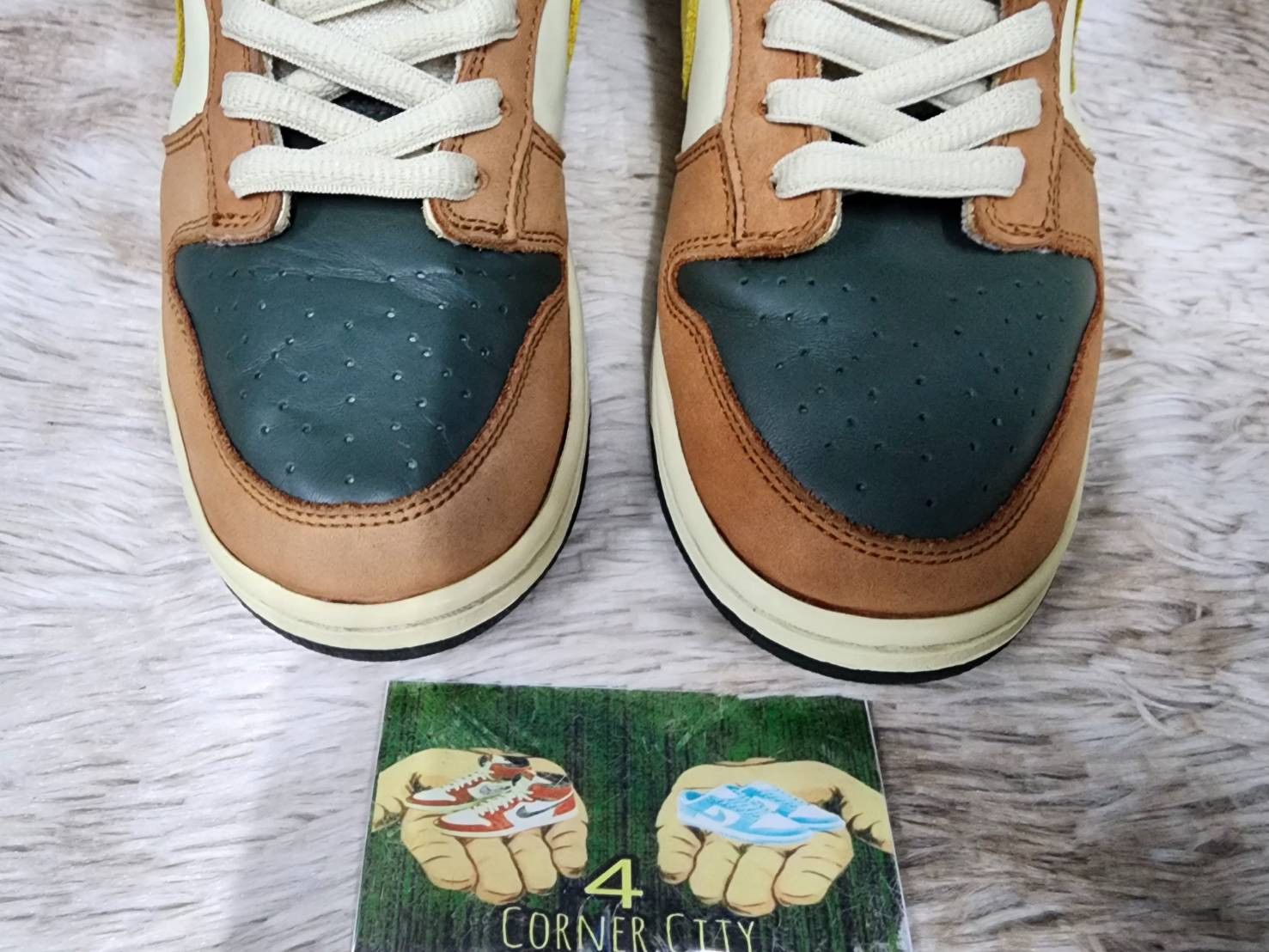 Nike Nike Sb Dunk Low Vapour Mineral Yellow Size US 9 / EU 42 - 3 Thumbnail