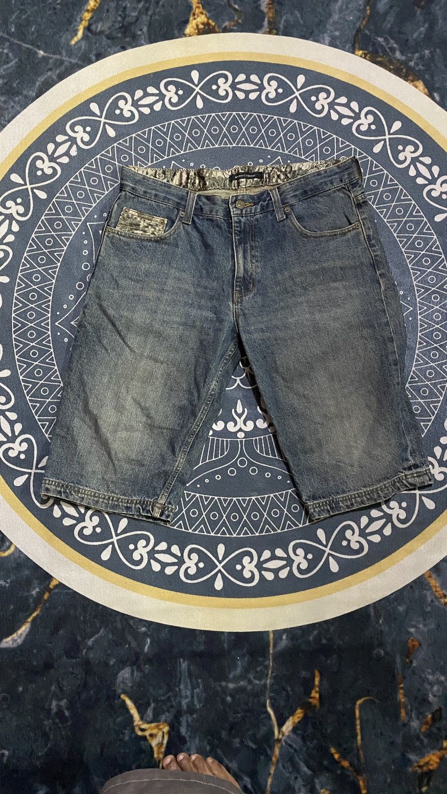 If Six Was Nine Memory Special Japanese Koi Fish Embroidery Short Jeans Size US 35 - 8 Thumbnail