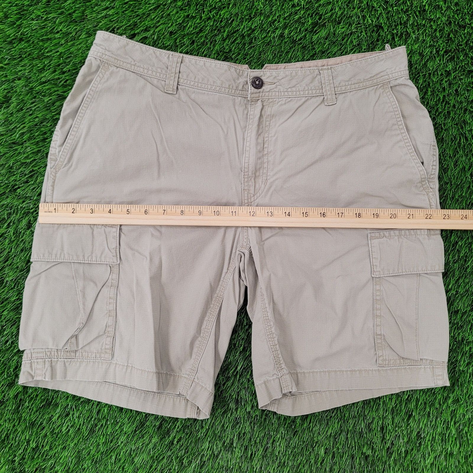 The North Face Vintage North-Face Cargo Shorts 36x9 Lined Khaki Beige Tan Size US 36 / EU 52 - 10 Thumbnail
