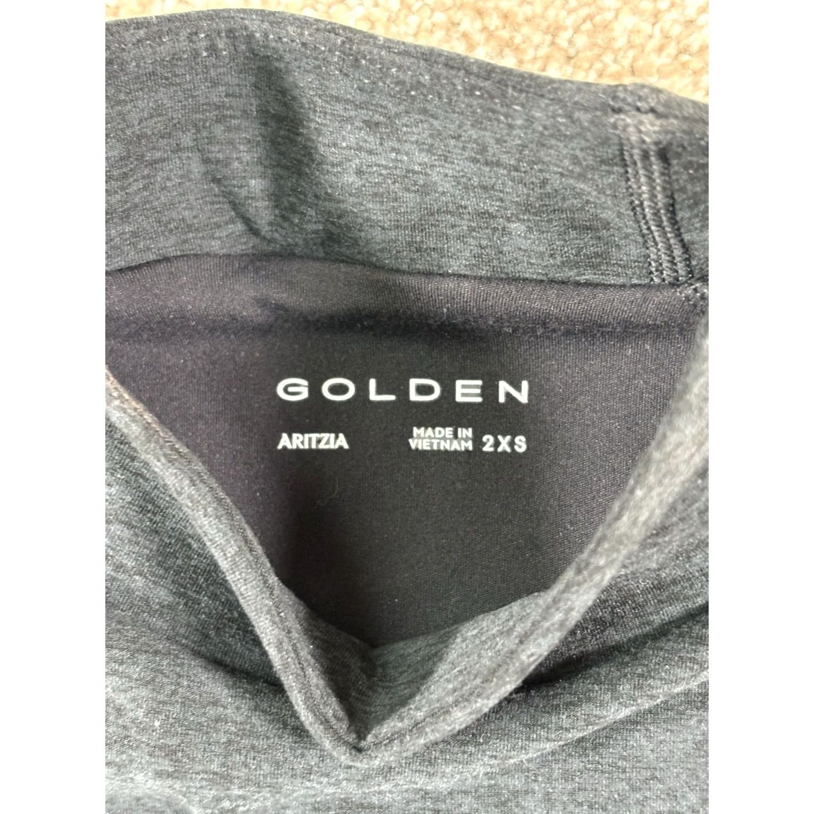 Aritzia VINTAGE NWT Aritzia Black Racerback Tank Top 2XS Women Crew Neck Sleeveless Soft Whip Golden Soft Whip NWT Size XXS / US 00 / IT 34 - 4 Thumbnail