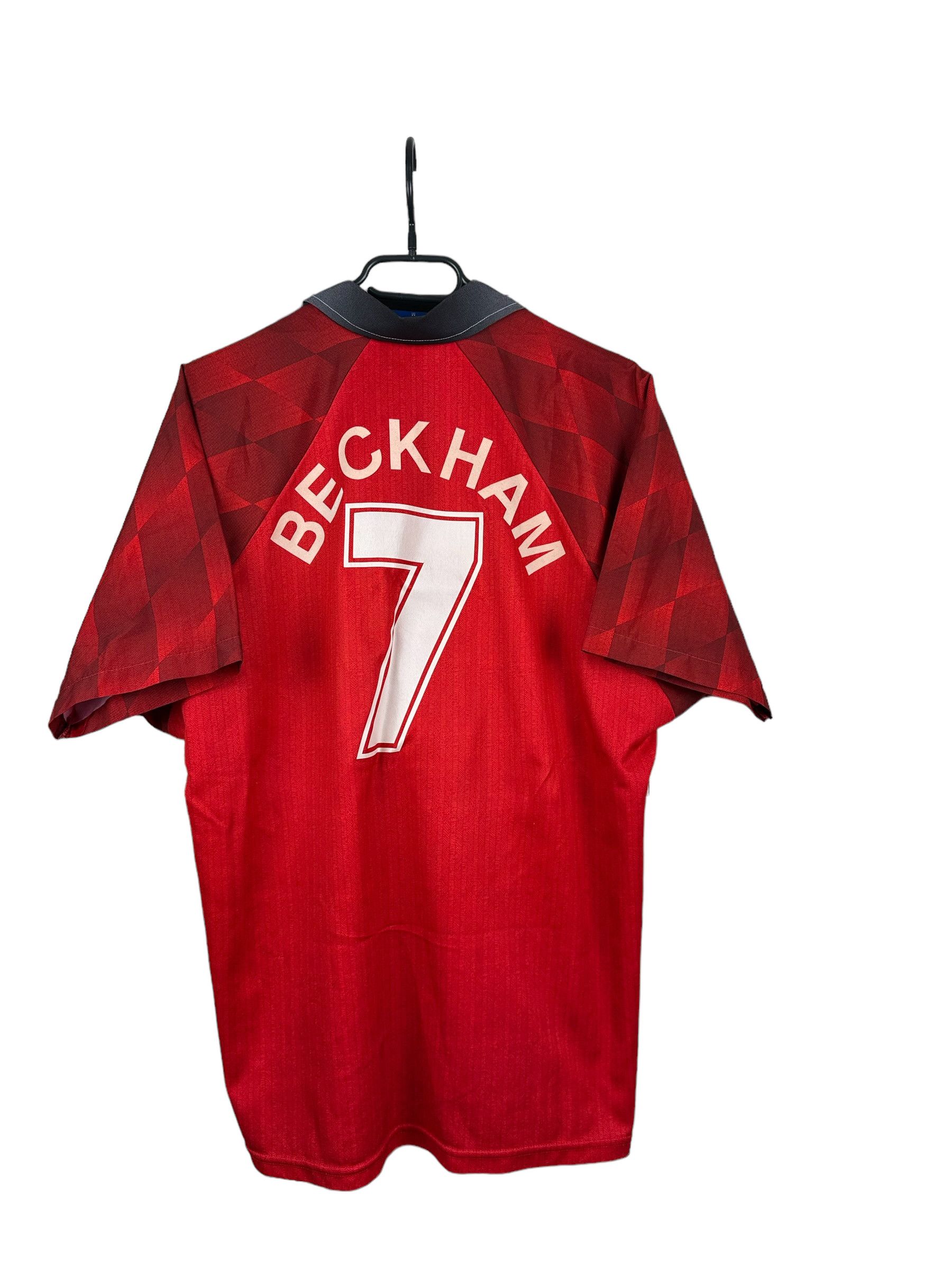 Vintage Manchester United football shirt 1996 #7 Beckham Jersey Rare Size US M / EU 48-50 / 2 - 7 Thumbnail
