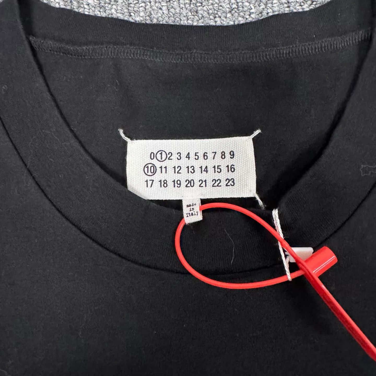 Maison Margiela MM Oversized Chest Logo Short Sleeve T L 99 New Size US L / EU 52-54 / 3 - 5 Thumbnail