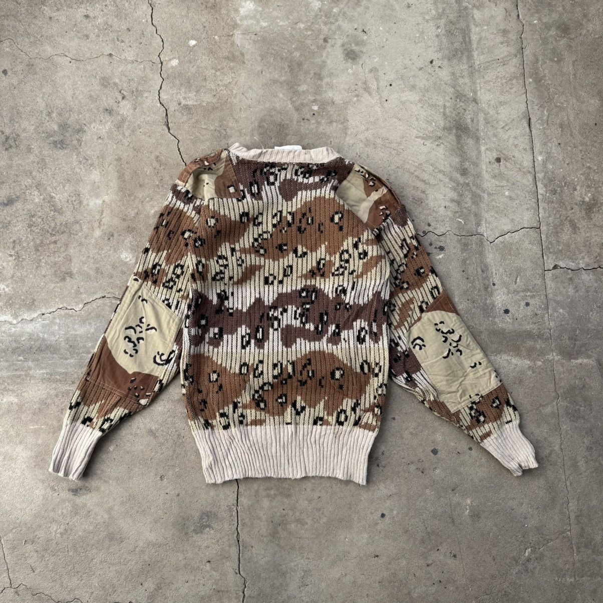 20471120 Vintage Military V-neck Army Arabian USA Sweater Raf simons Size US S / EU 44-46 / 1 - 2 Thumbnail
