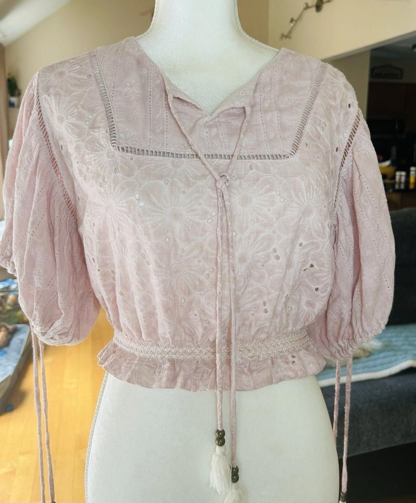 Polo Ralph Lauren POL Anthropology Pink Embroidered Eyelet Crop Top L Size L / US 10 / IT 46 - 1 Thumbnail