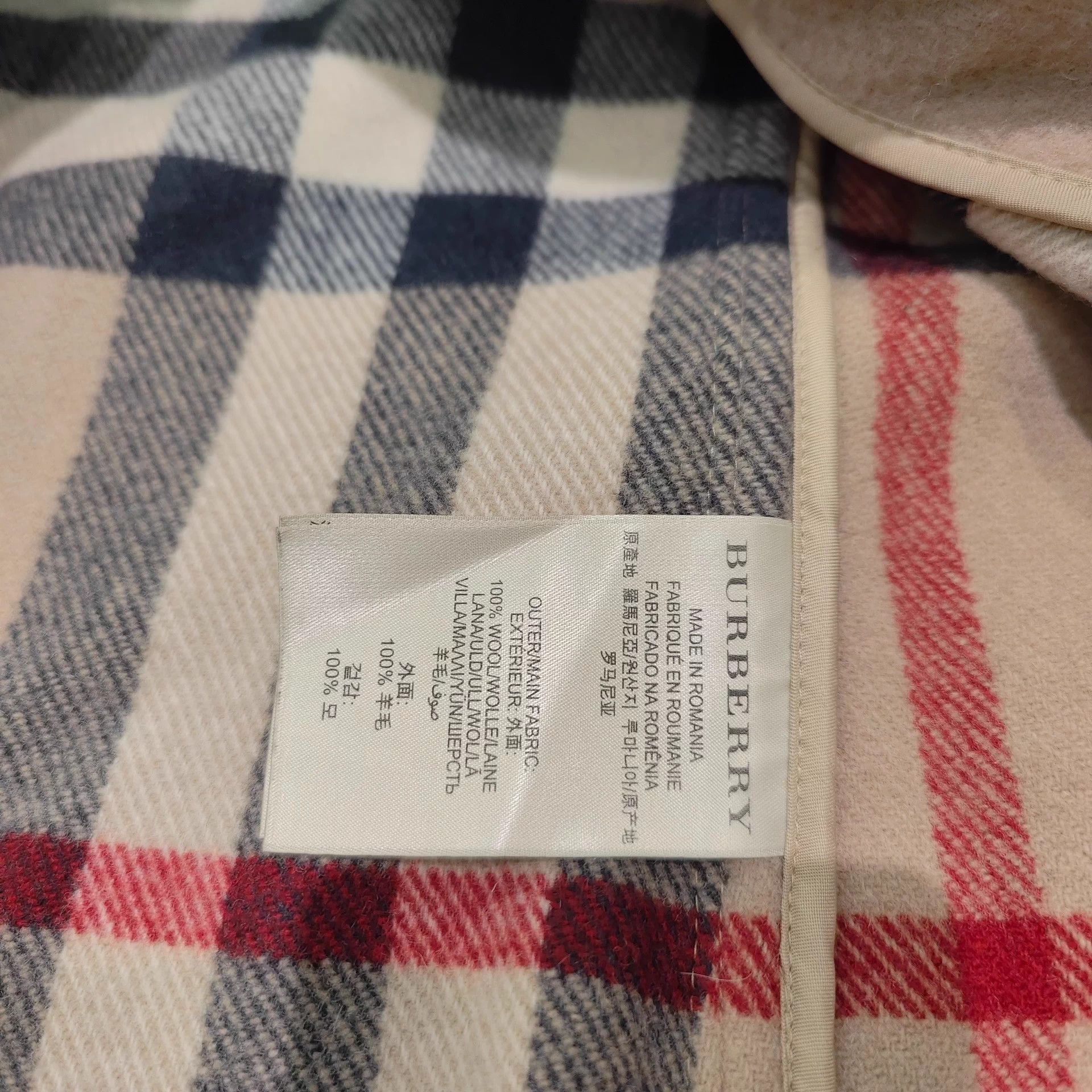 Burberry 9/10 Burberry Wool Coat UK6 Authentic Size M / US 6-8 / IT 42-44 - 5 Thumbnail