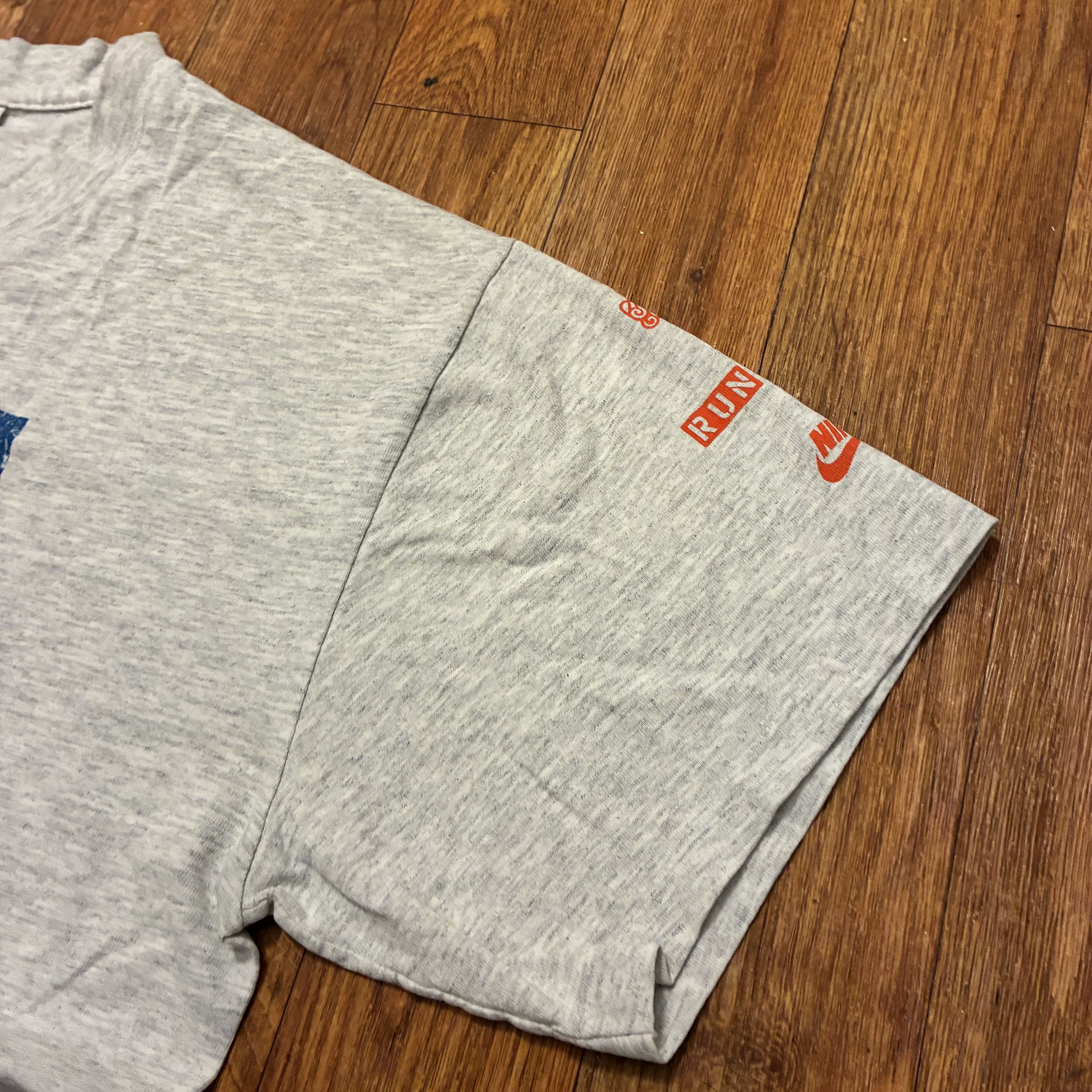 Nike Vintage Nike Gray Tag Run Off 1991 Art Print Tee Made in USA Size US M / EU 48-50 / 2 - 4 Thumbnail
