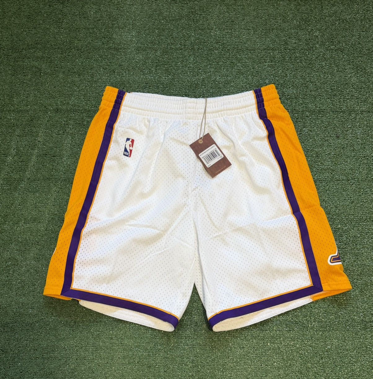 Mitchell & Ness Mens Mitchell & Ness NBA Swingman Shorts Los Angeles Lakers Size US 35 - 1 Thumbnail