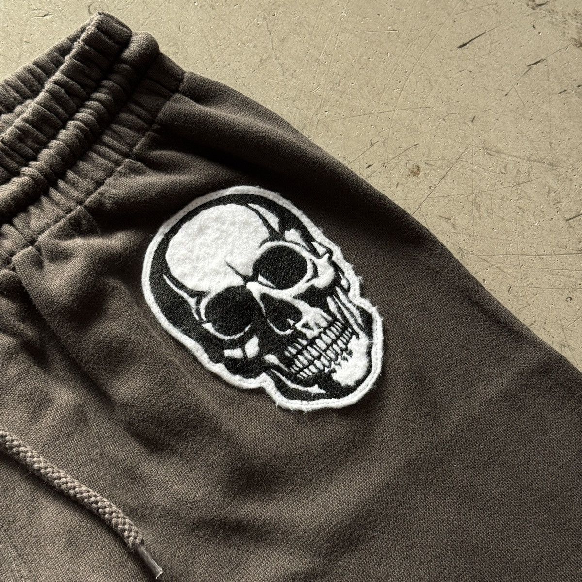 Number (N)ine Number (N)ine SS04 Skull Sweats Size US 29 - 7 Thumbnail
