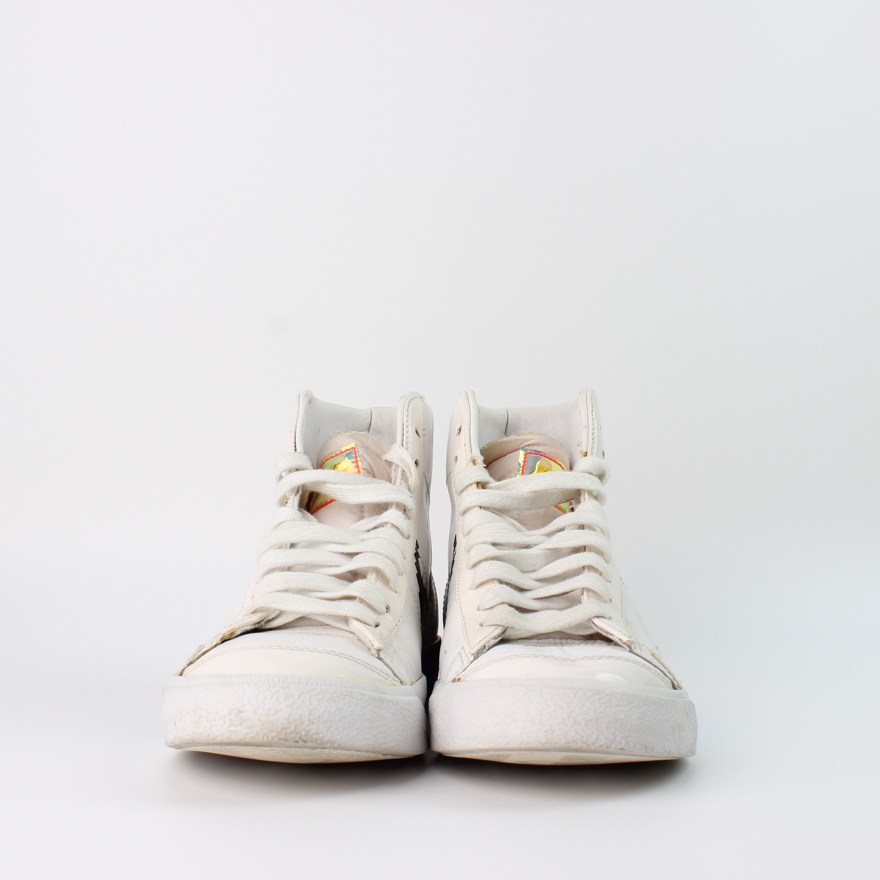 Nike Wmns Blazer Mid '77 Vintage 'Have A Good Game' DC3281-101 Size US 7 / IT 37 - 2 Thumbnail
