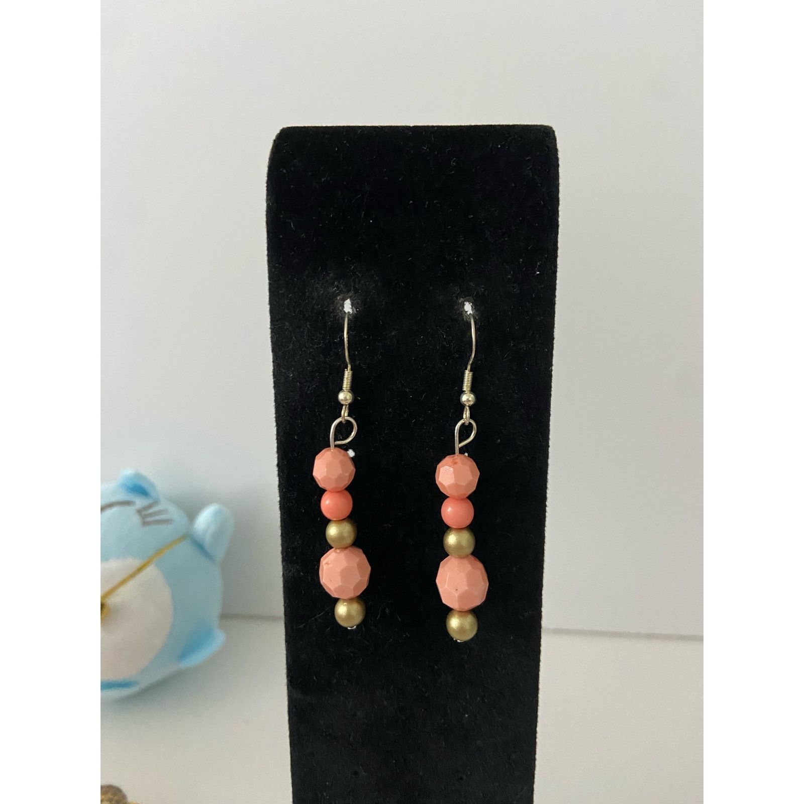 Handmade handmade salmon pink and gold bead earrings Size ONE SIZE - 1 Thumbnail
