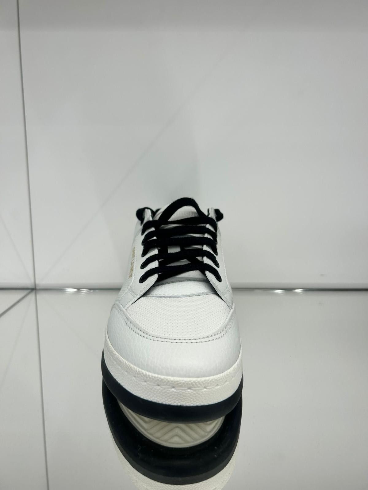 Saint Laurent Paris Low - top laced sneakers with leather on the front panel Size US 7 / EU 40 - 2 Thumbnail