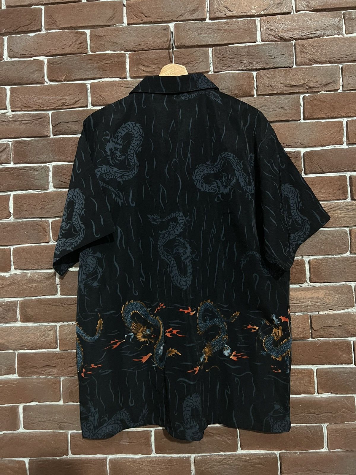 Japanese Brand Vintage Y2k Dragon Flames Drip Button Up Shirt Lik Prada Y2k Size US L / EU 52-54 / 3 - 2 Thumbnail
