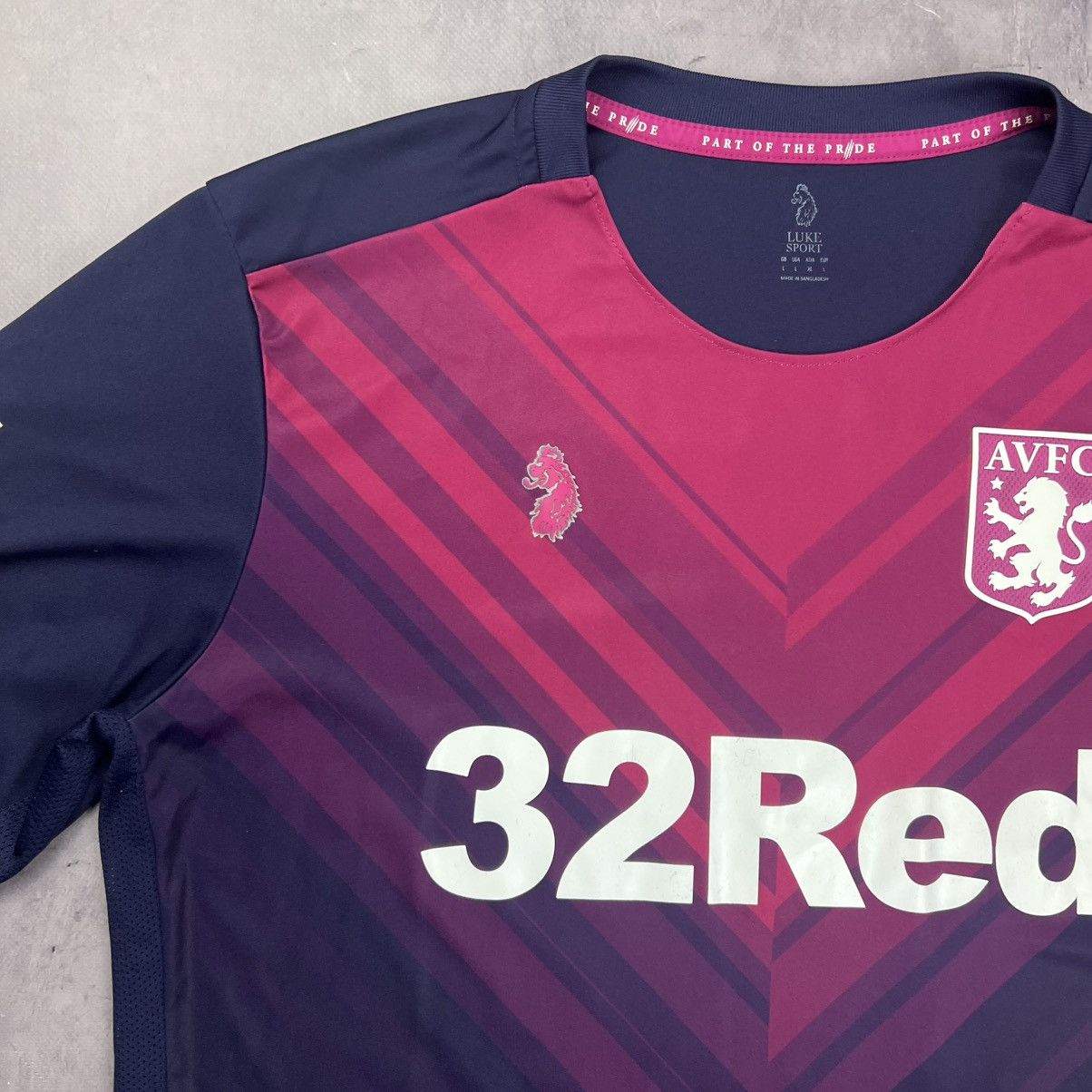 Other Rare! Whelan 6 Aston Villa Luke Sport Soccer Jersey Shirt Size US L / EU 52-54 / 3 - 14 Thumbnail