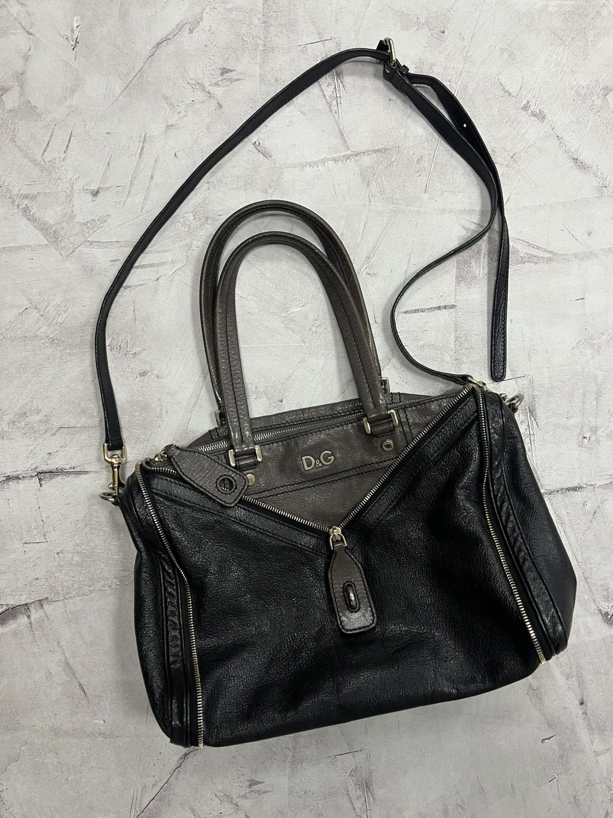 Designer × Dolce & Gabbana × Vintage Dolce & Gabbana Vilma Black Leather Handbag Size ONE SIZE - 1 Thumbnail