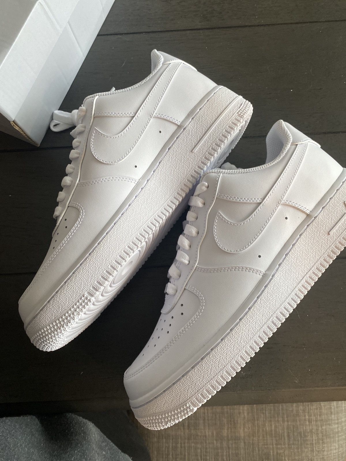 Nike Nike Air force 1 ‘07 Size US 9.5 / EU 42-43 - 6 Thumbnail
