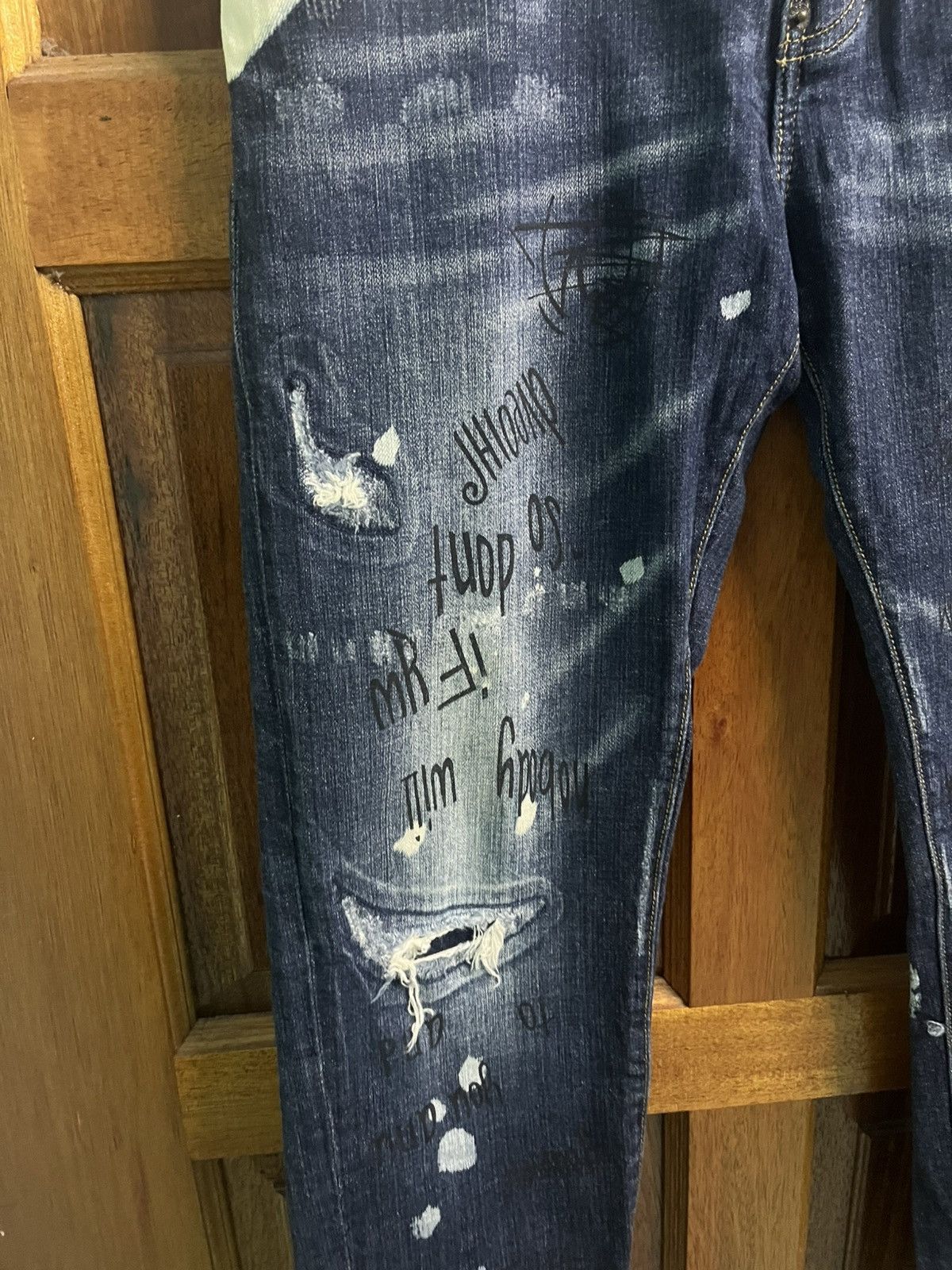 Dsquared2 DSQUARED2 Graffiti Skiny Slim Fit Denim Jeans Size US 34 / EU 50 - 13 Thumbnail