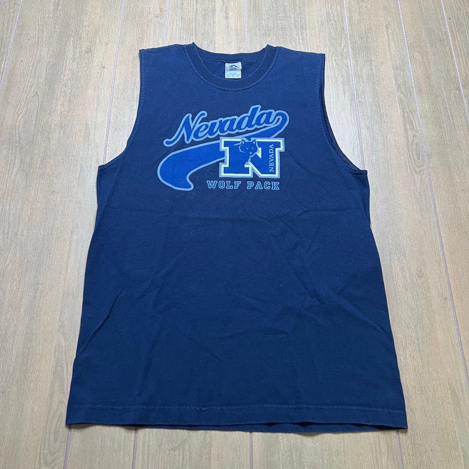 Vintage Vintage blue tank top Nevada Wolf Pack University Men Sz L Size US L / EU 52-54 / 3 - 1 Thumbnail