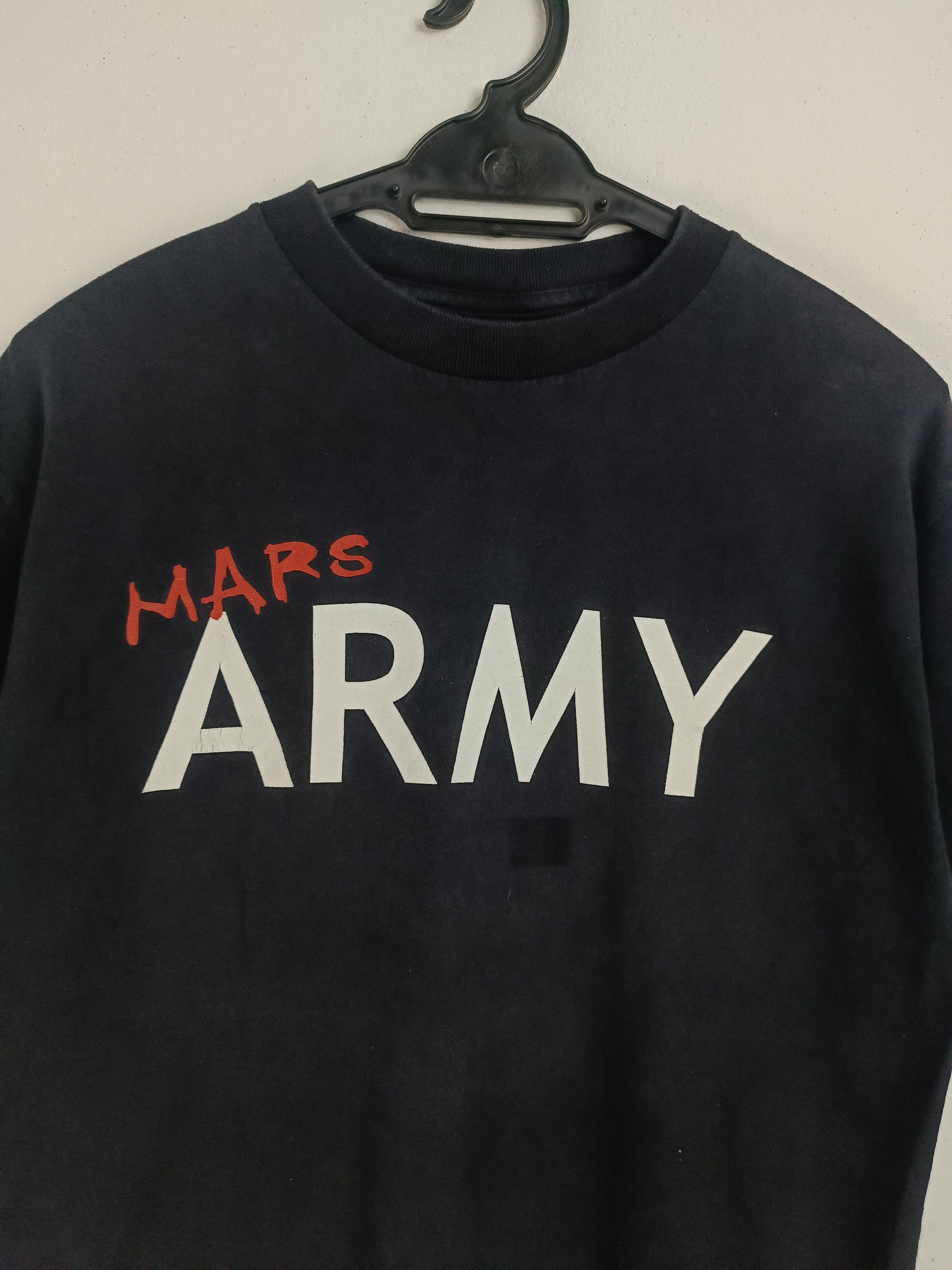 Band Tees VINTAGE 2000s 30 SECONDS TO MARS TEE linkin afi kanye Size US M / EU 48-50 / 2 - 9 Thumbnail