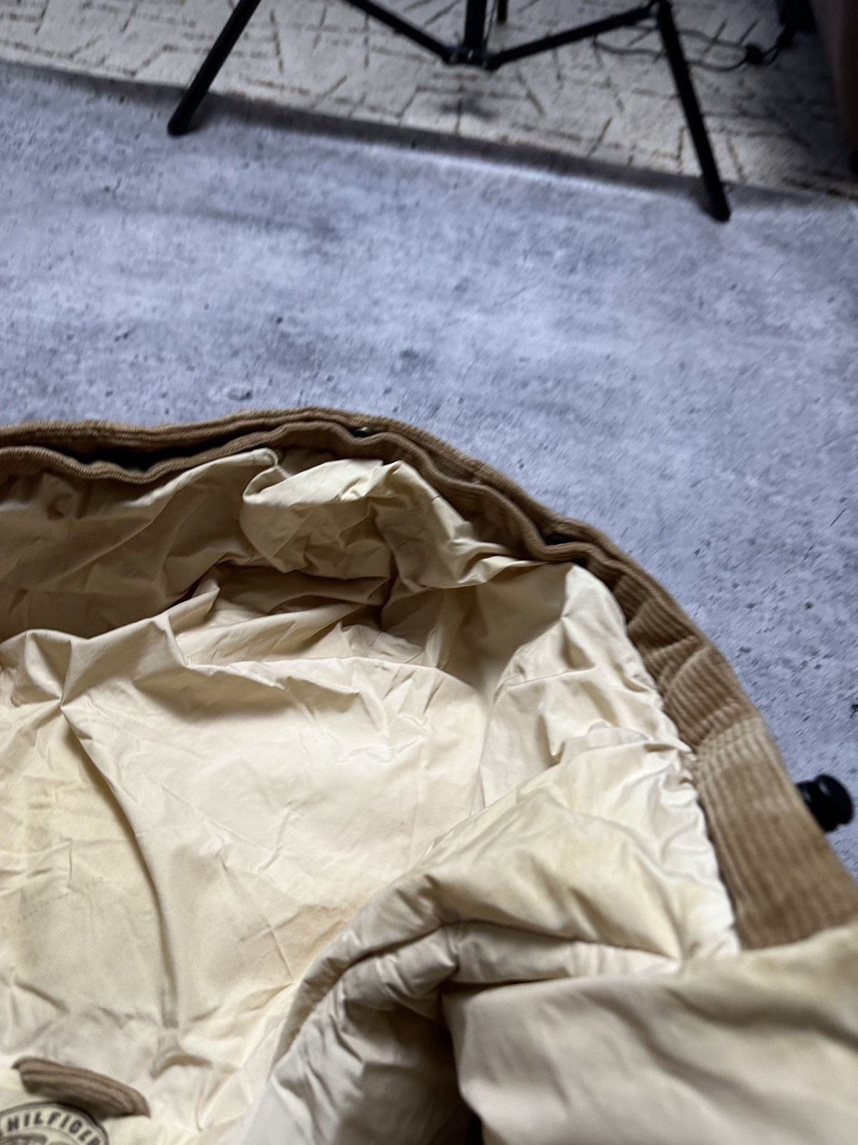 Tommy Hilfiger Vintage 90s Tommy Hilfiger Velvet Down Transformer Jacket Size US M / EU 48-50 / 2 - 10 Thumbnail
