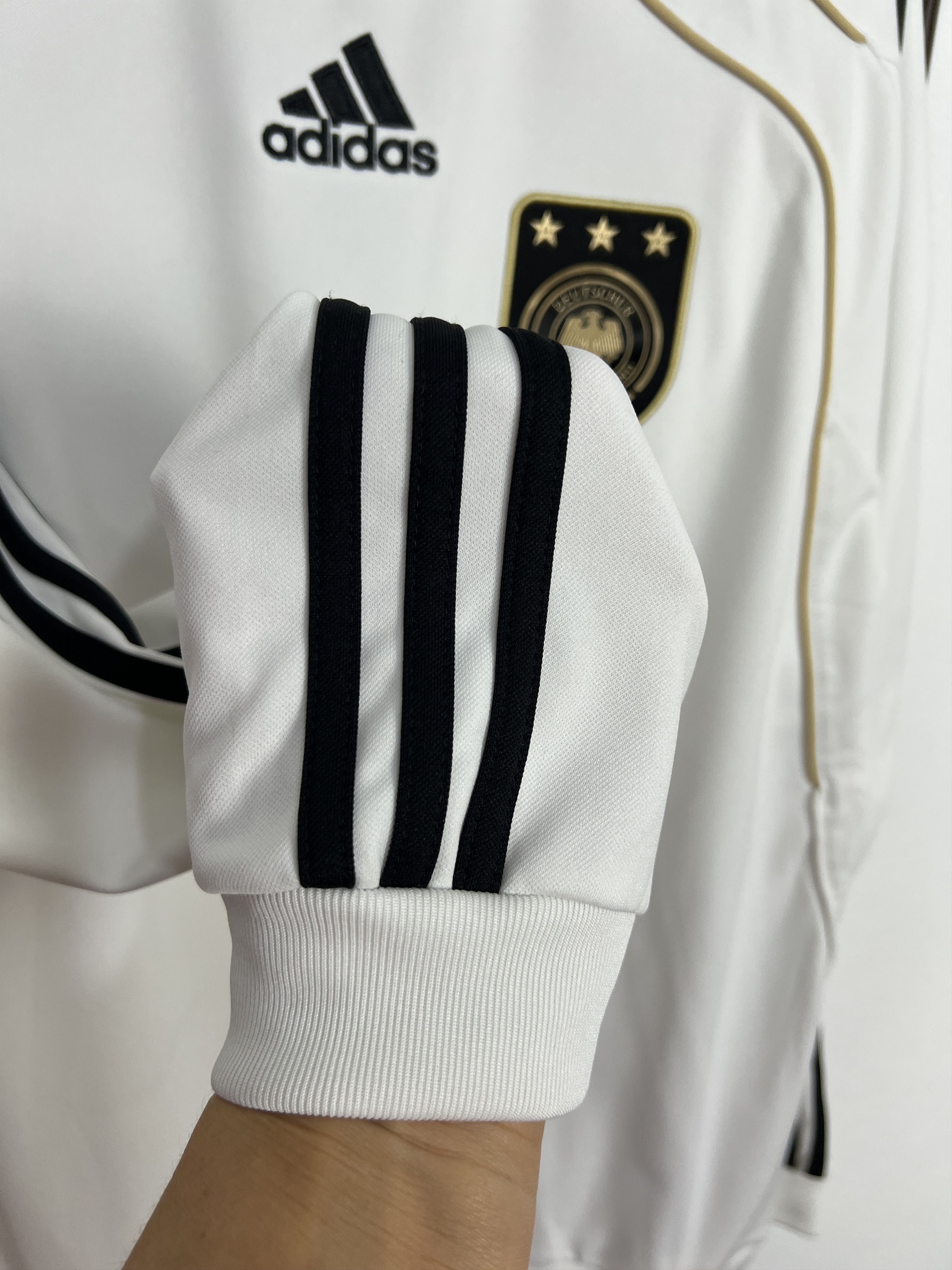 Adidas Vintage Germany Football Sweatshirt Soccer Crewneck Rare Size US M / EU 48-50 / 2 - 4 Thumbnail