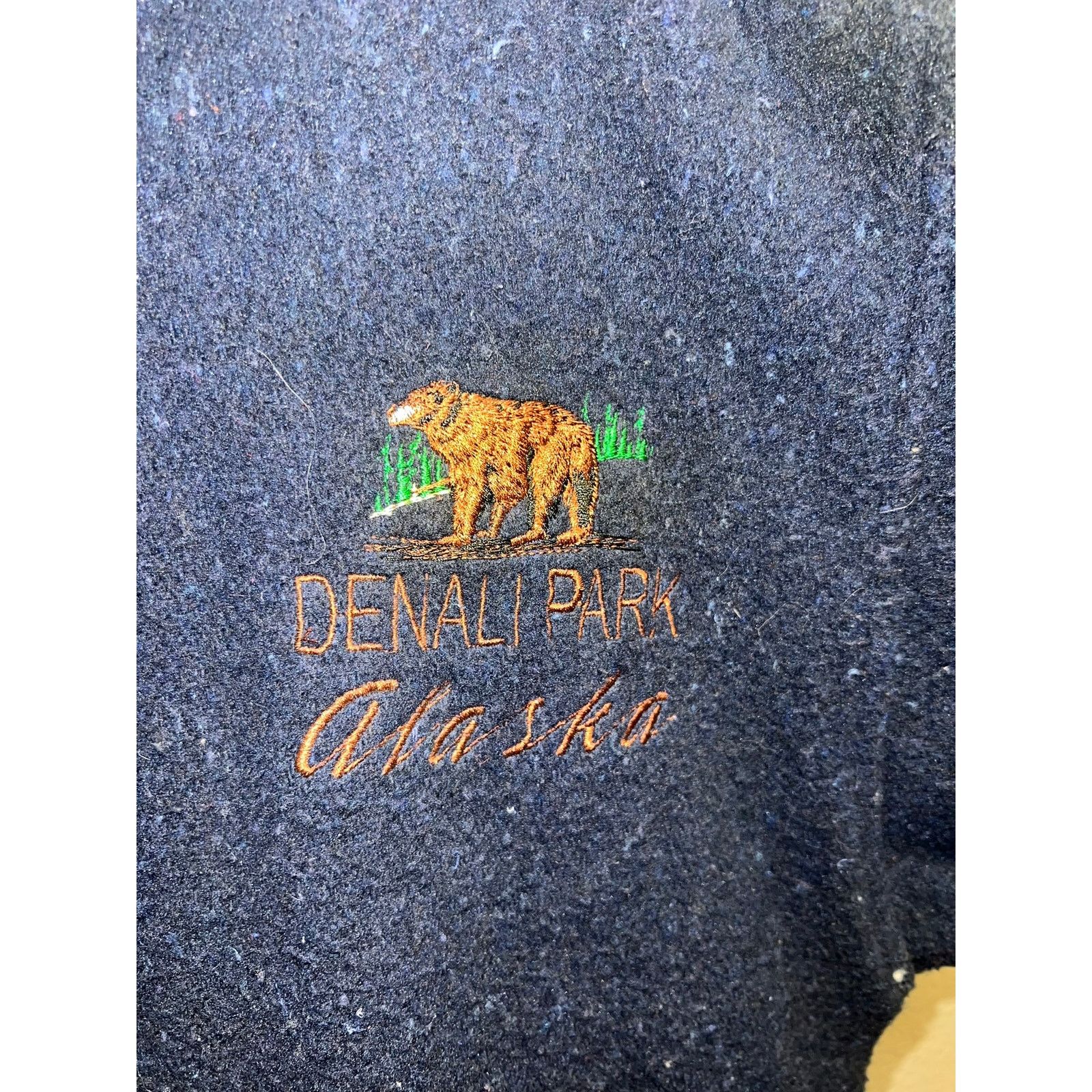 Vintage Vintage Denali Park Sweatshirt Jacket Alaska Bear Embroidery Size US L / EU 52-54 / 3 - 3 Thumbnail