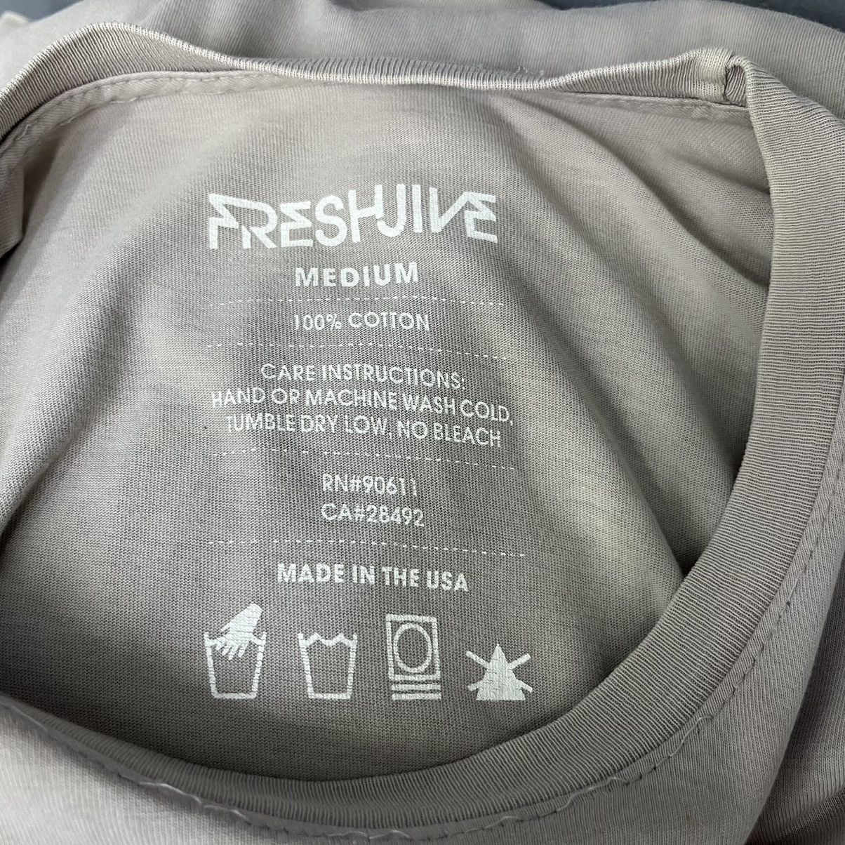 Freshjive Freshjive Raisin Hell In Los Angeles T-shirt / Streetwear Size US M / EU 48-50 / 2 - 6 Thumbnail