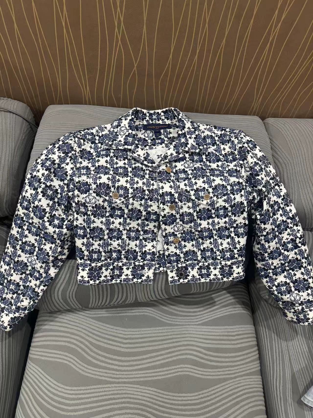 Louis Vuitton LV Latest Denim Jacket 34 Never Worn Size XS / US 0-2 / IT 36-38 - 1 Thumbnail