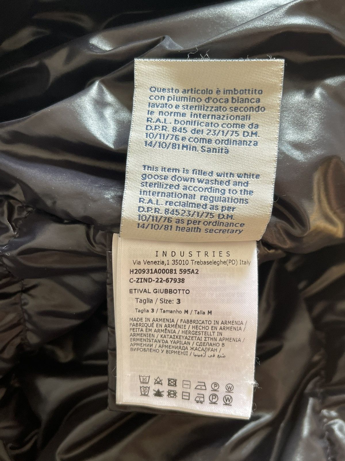 Moncler Moncler Etival Jacket Size M / US 6-8 / IT 42-44 - 13 Thumbnail