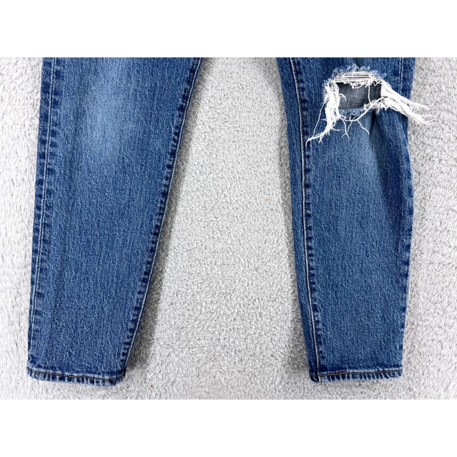 Levi's VINTAGE Levi's Jeans Womens 24 Denim Wedgie Fit Distressed Mid Rise Blue 5-Pocket Regular Regular Fit Boys Womens Size 42" / US 20 - 6 Thumbnail
