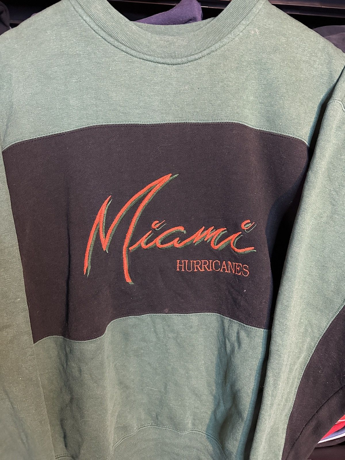 Vintage Vintage 90s Miami Hurricanes Crewneck Size US L / EU 52-54 / 3 - 2 Thumbnail