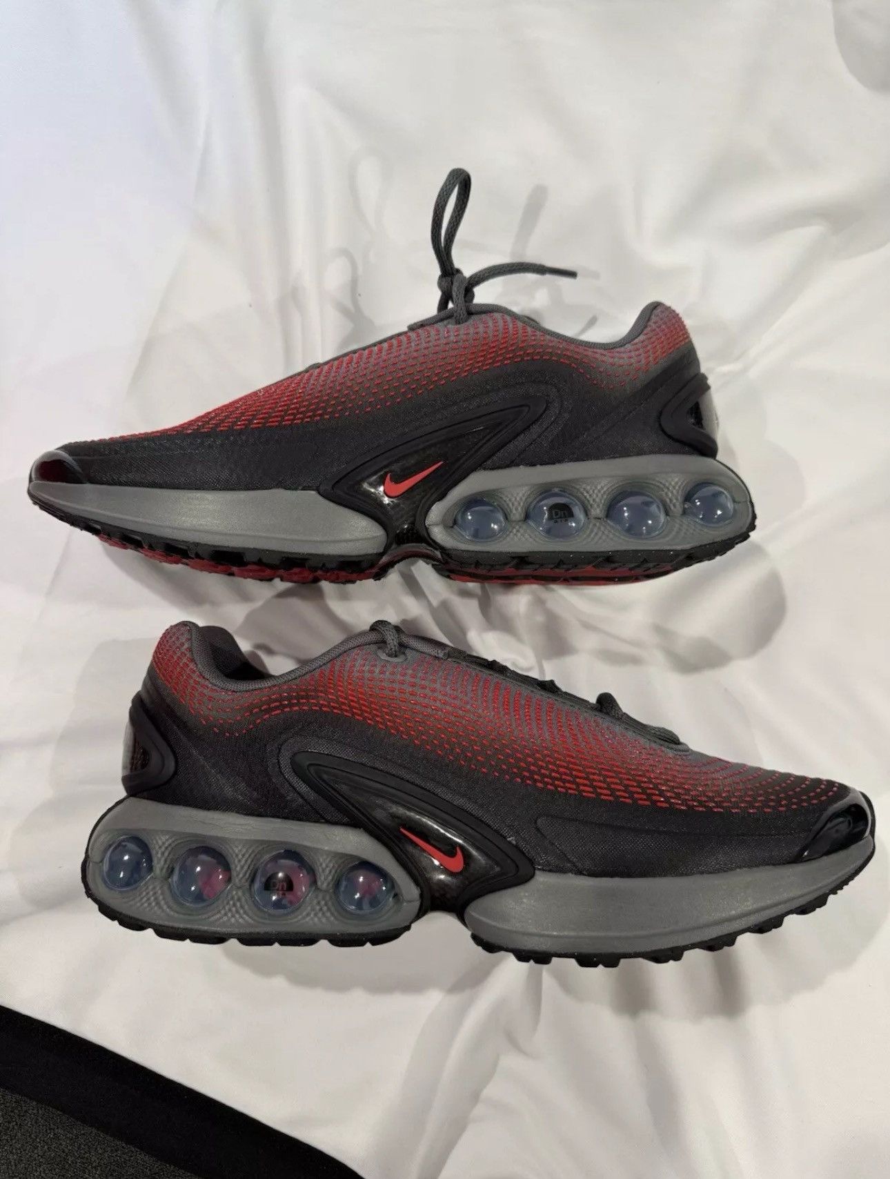 Nike Nike Air Max DN Size US 10.5 / EU 43-44 - 4 Thumbnail