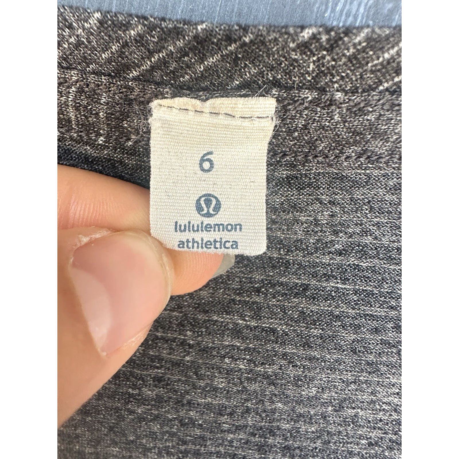 Lululemon Lululemon Shirt Women Short Sleeve Size 6 Charcoal Pullover Breathable Lightweight Stretch Airy Activewear Shirt Size M / US 6-8 / IT 42-44 - 3 Thumbnail