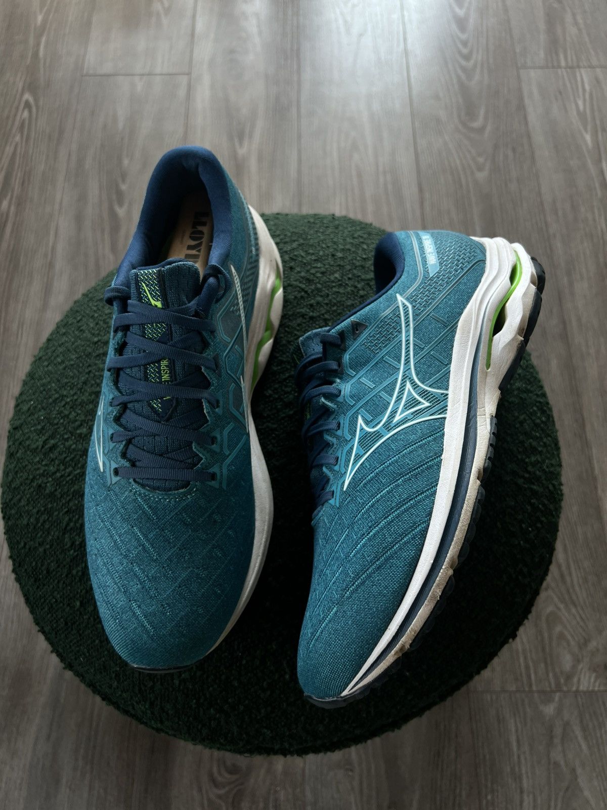 Designer × Mizuno ‼️Mizuno Wave Inspire 18 Athletic Soft Touch Shoes‼️ Size US 11 / EU 44 - 11 Thumbnail