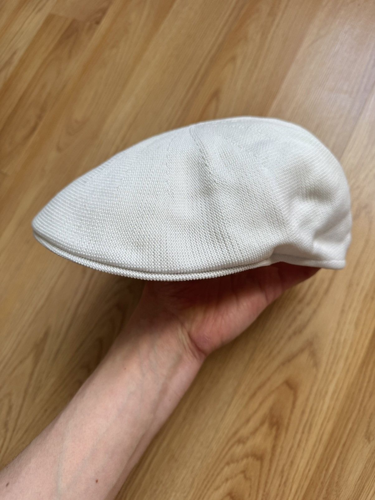 Hugo Boss HUGO Boss White Mesh Flat Cap Summer Ivy Driving Hat Golf M Size ONE SIZE - 1 Thumbnail