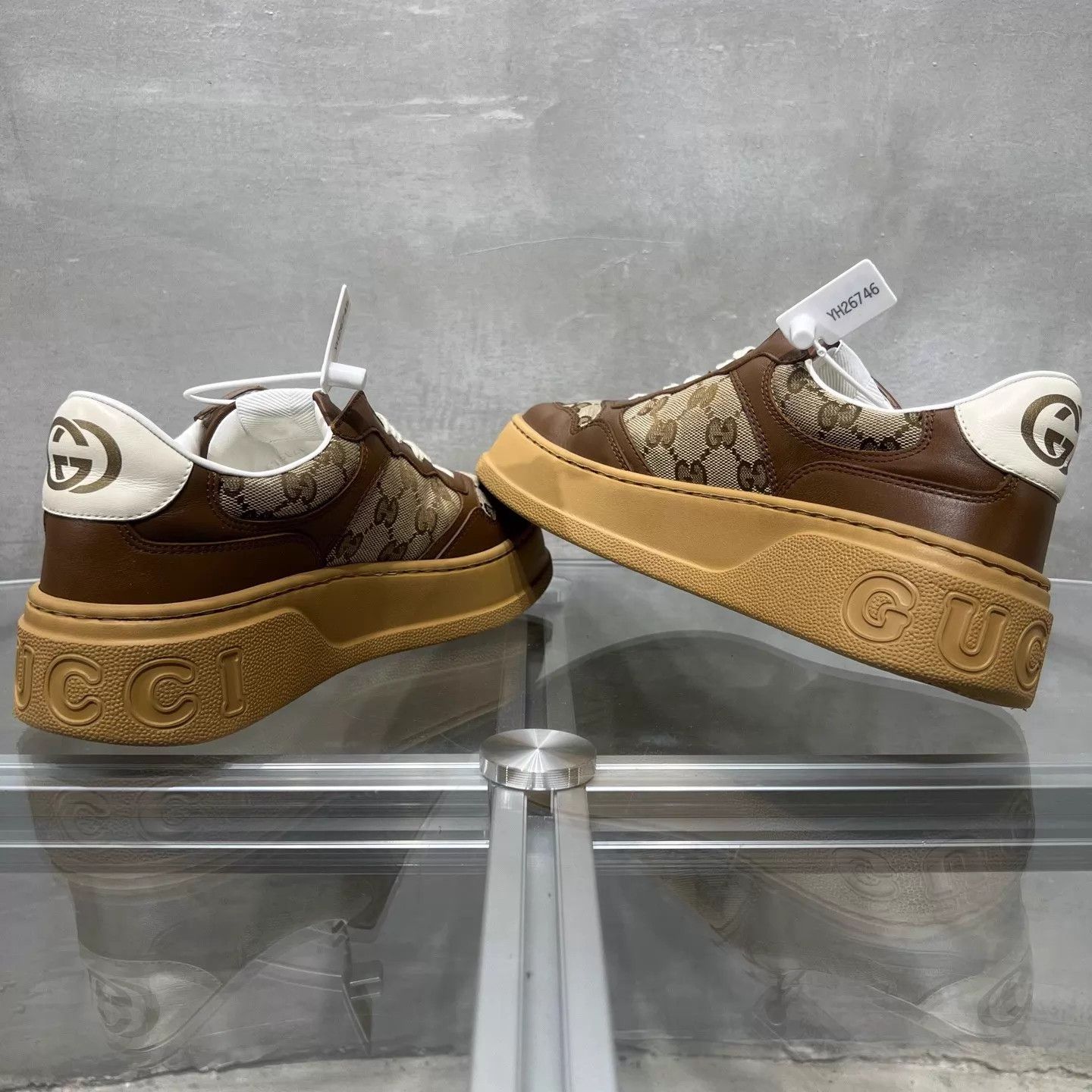 Gucci Gucci Chunky B GG Brown 38.5 Sneaker Size US 8 / IT 38 - 5 Thumbnail