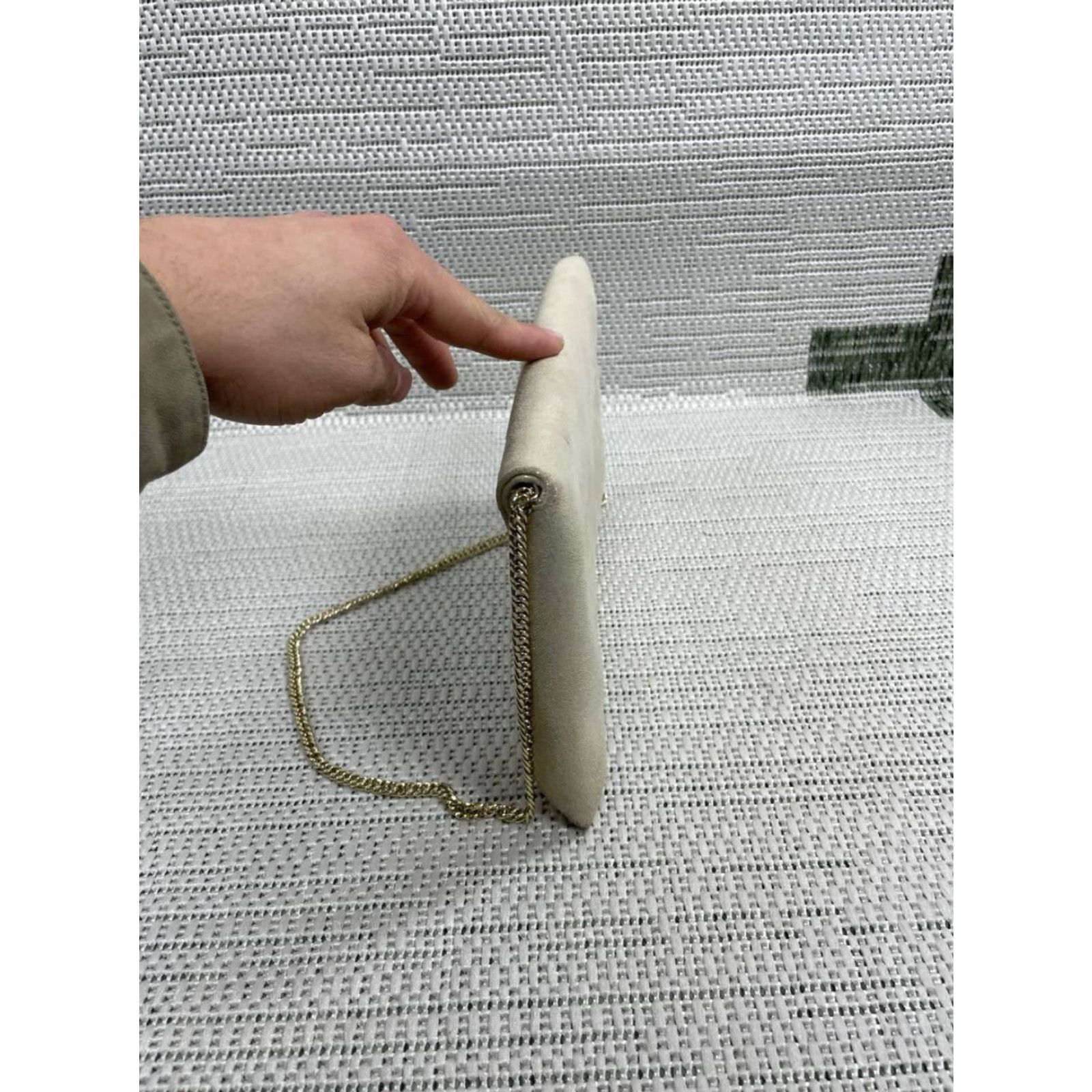 Stuart Weitzman Stuart Weitzman Bag Womens Small Beige Gold Chain Strap Inner Pocket Clutch Size ONE SIZE - 2 Thumbnail