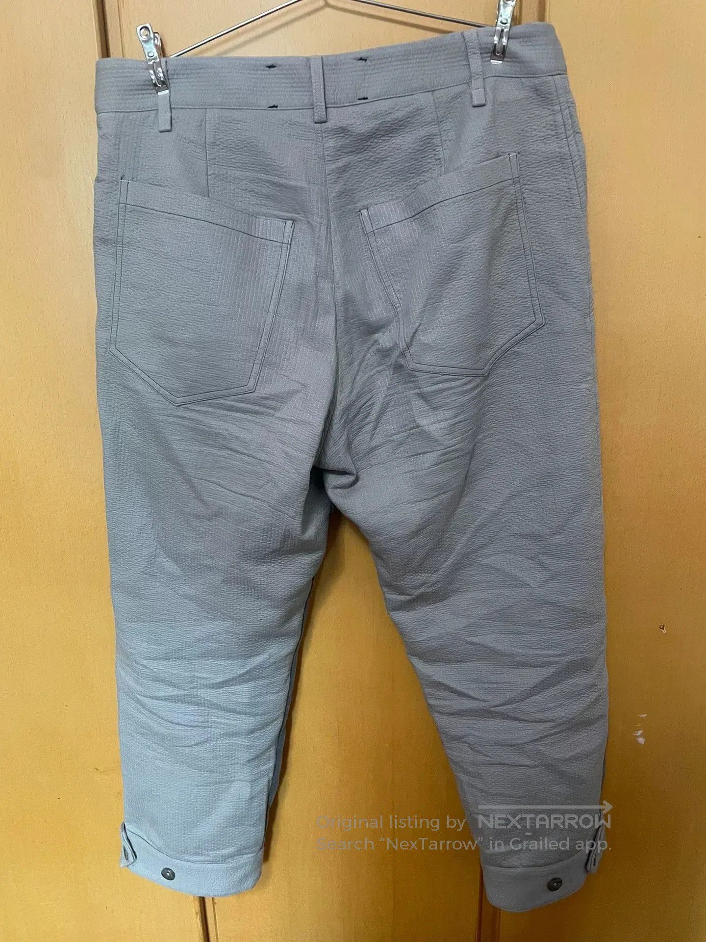 Song For The Mute splatter design cropped pants by song for the mute. Size US 32 / EU 48 - 2 Thumbnail