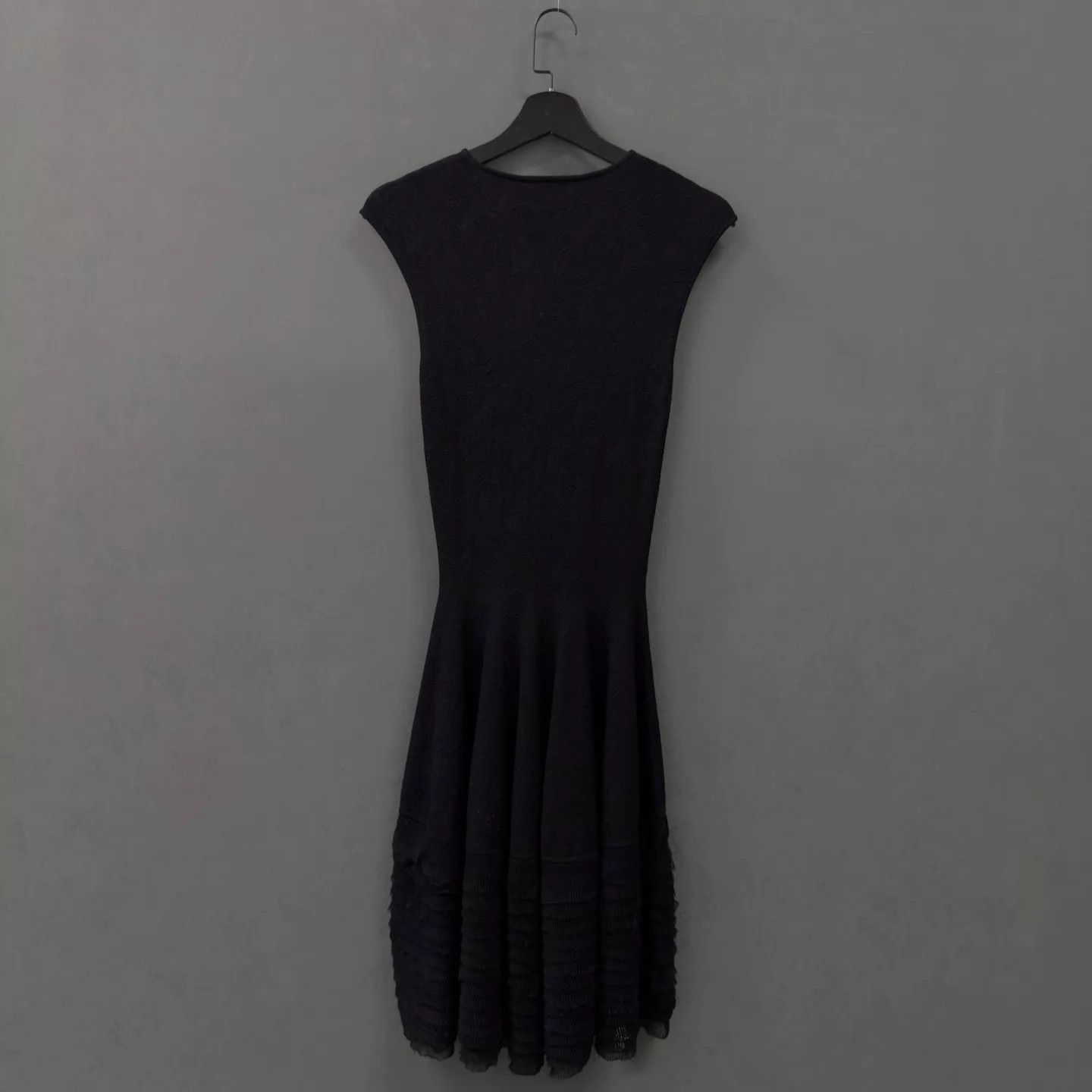 Alexander McQueen Alexander McQueen Black Lace Dress S 99 New Size S / US 4 / IT 40 - 2 Thumbnail