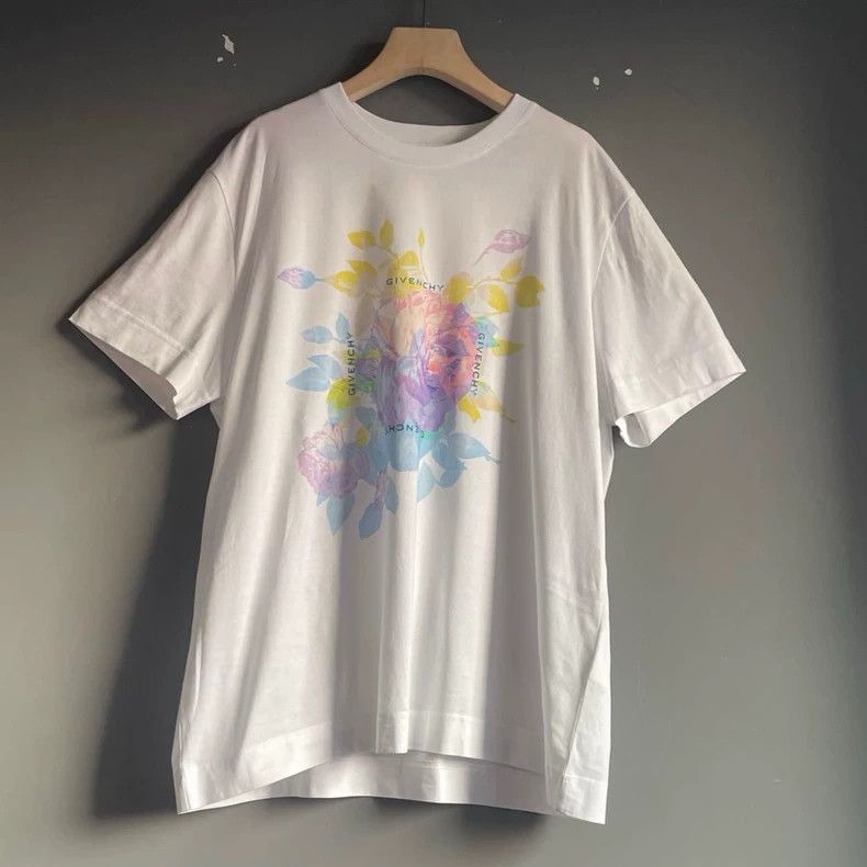 Givenchy Givenchy 23 Models of Floral Printed T-shirts, size L 2506- Size US L / EU 52-54 / 3 - 1 Thumbnail