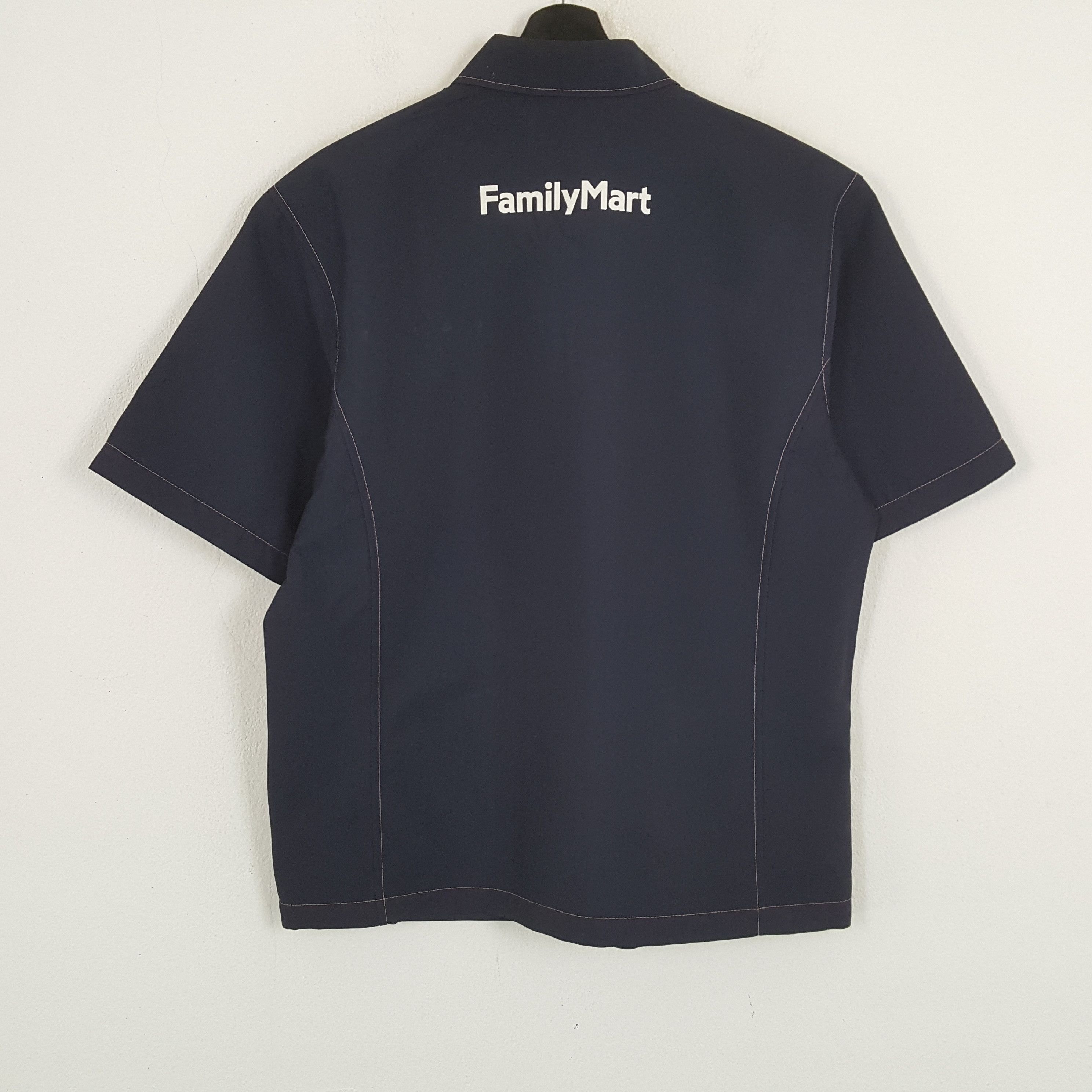 Japanese Brand × Vintage FAMILY MART Workwear Uniform Jacket Size US L / EU 52-54 / 3 - 3 Thumbnail