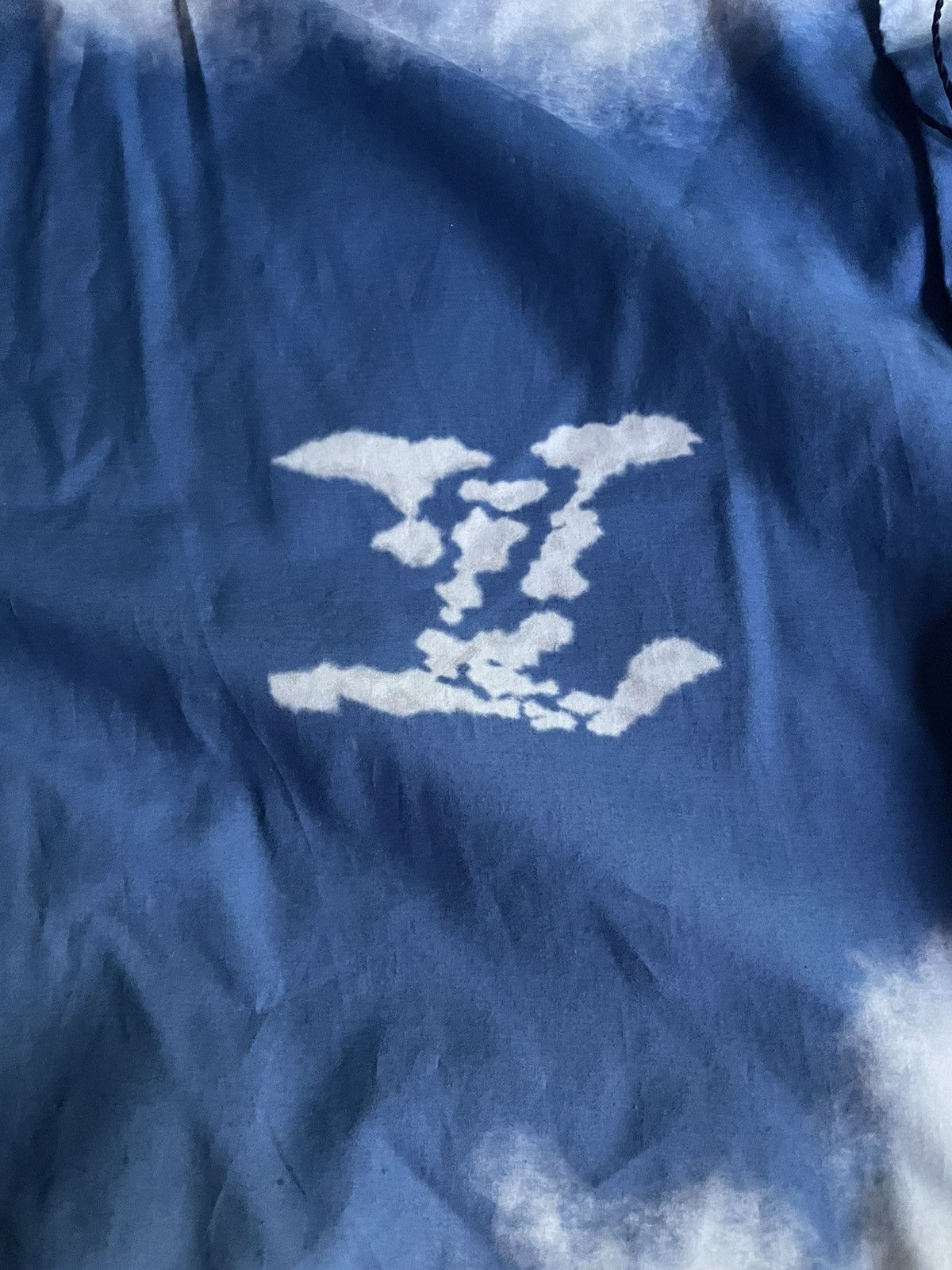 Louis Vuitton Louis Vuitton Blue Clouds Shirt Size US XL / EU 56 / 4 - 4 Thumbnail