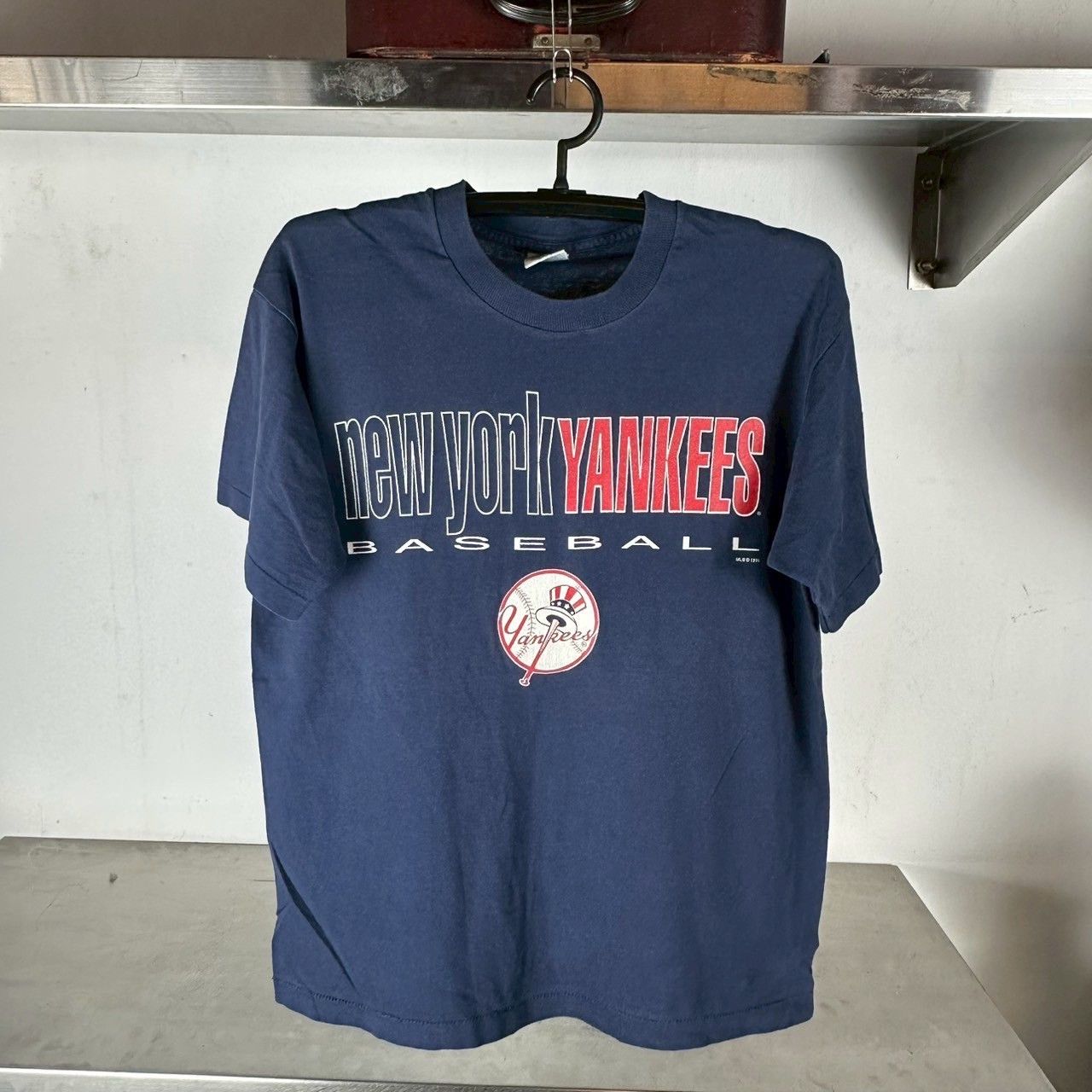 Vintage Vintage 1994 New York Yankees Baseball MLB T-shirt Size US L / EU 52-54 / 3 - 1 Thumbnail