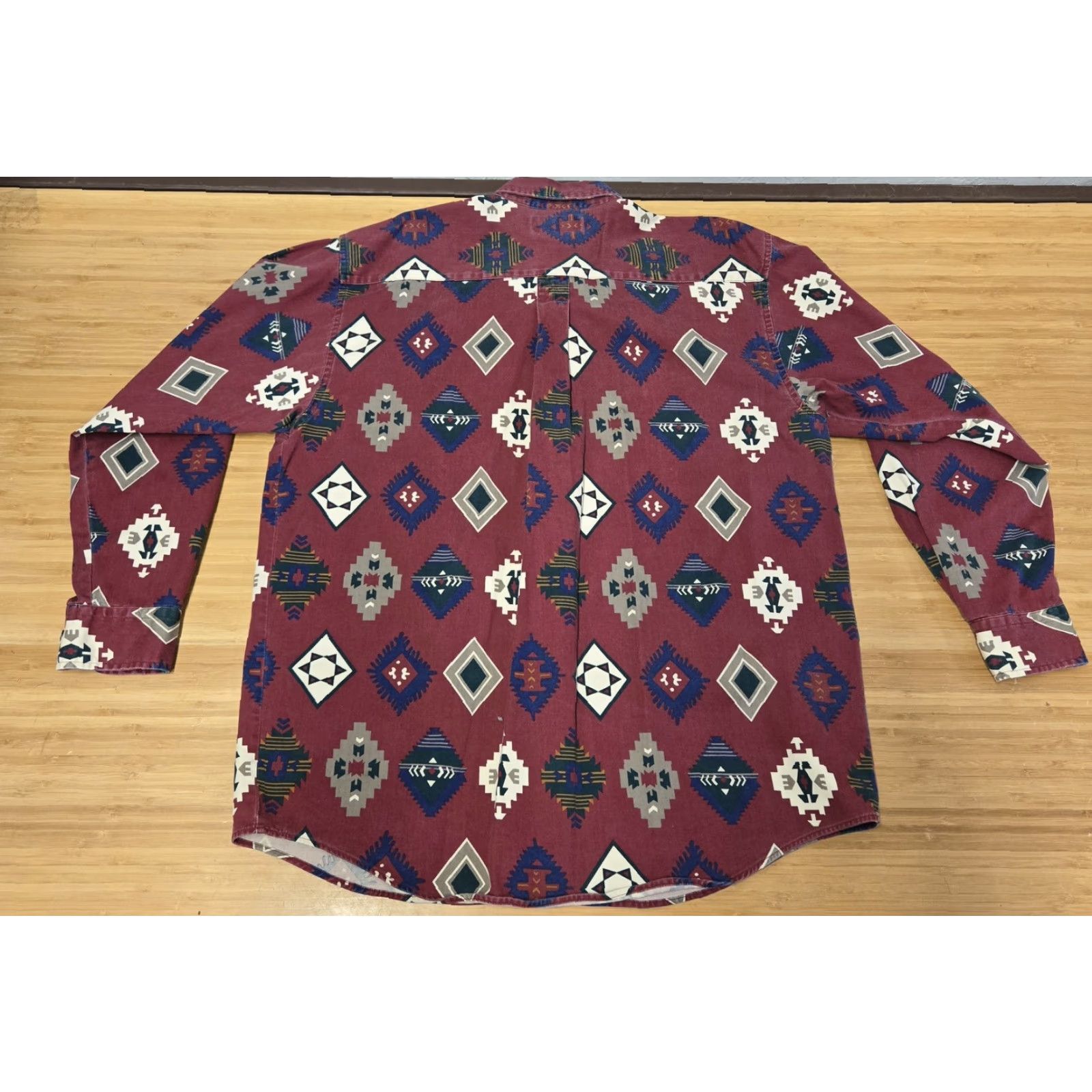 Review VINTAGE Review by Baxter Shirt Mens Large Red Aztec Southwestern Button Up 90s Size US L / EU 52-54 / 3 - 7 Thumbnail