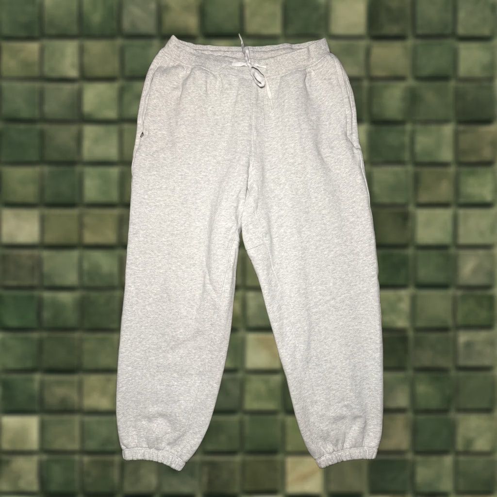 Lululemon Lululemon Jogger Mens Med Gray Steady State Training Sweatpants Athleisure Gym Pants Regular Tapered Pockets Stretch Mens Gray Sweatpants Size US 31 - 1 Thumbnail