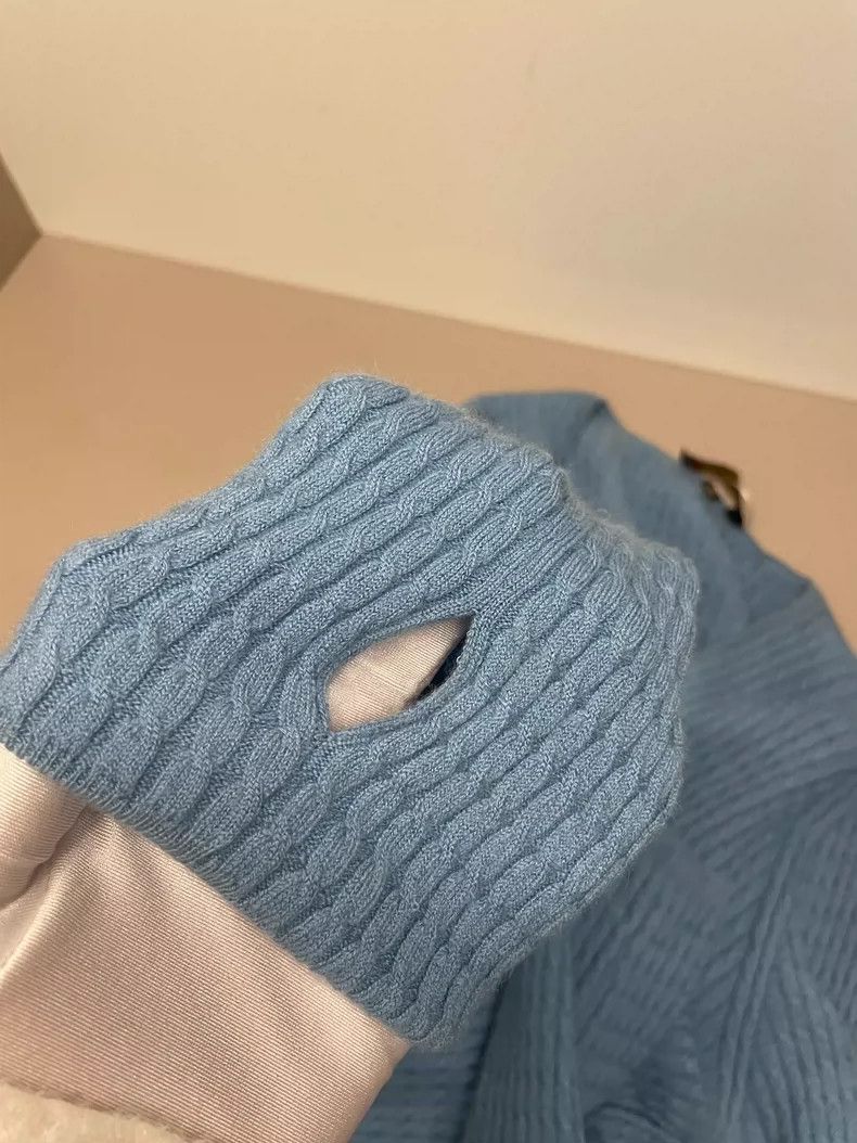 Loro Piana LORO PIANA Blue cashmere V-neck sweater Size M / US 6-8 / IT 42-44 - 8 Thumbnail