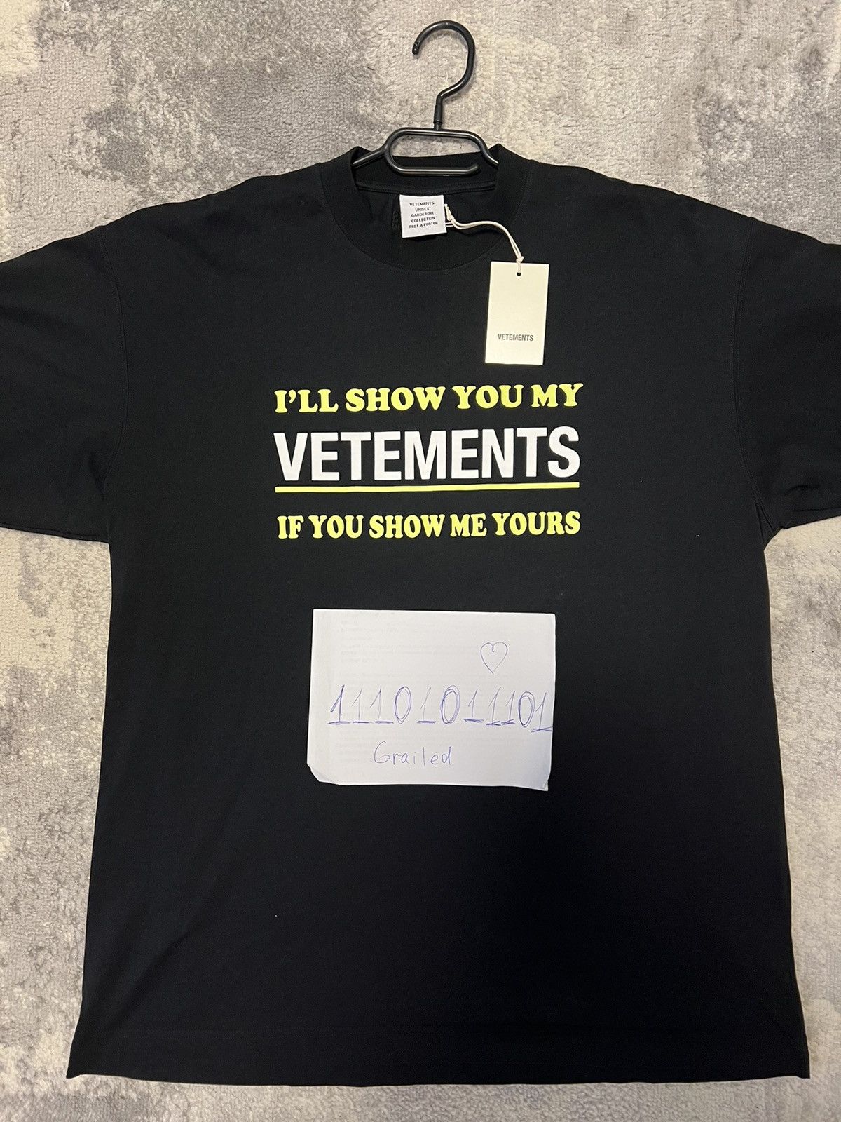 Image of Vetements T-Shirt in Black, Men's (Size XS)