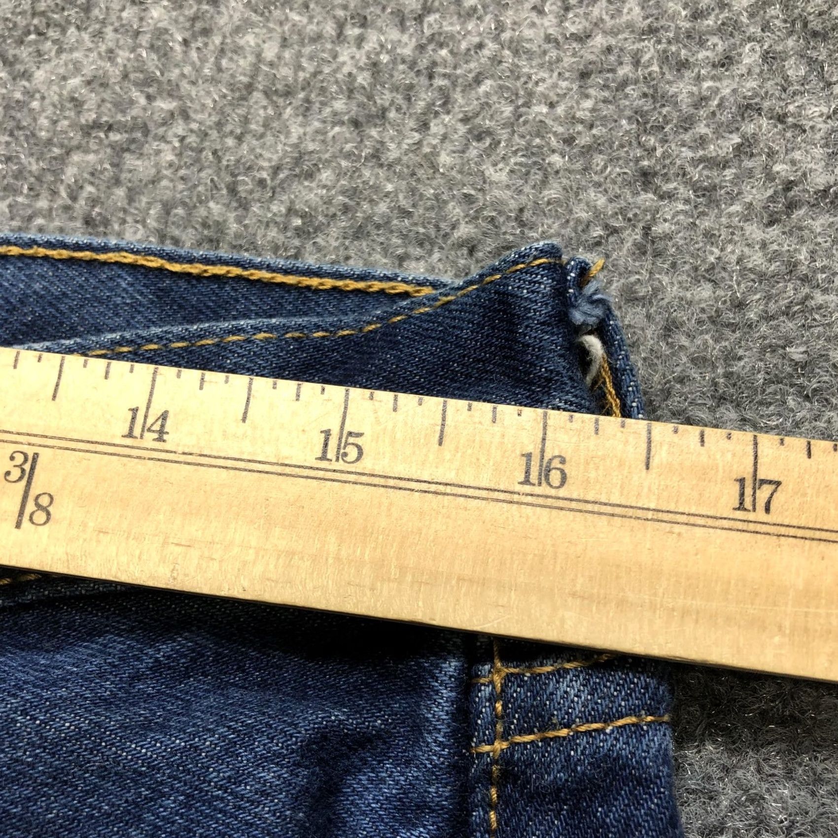 Levi's Levi's Jeans Mens 35x30 Blue Medium Wash Straight Leg Button Fly Denim Pants Size US 35 - 2 Thumbnail