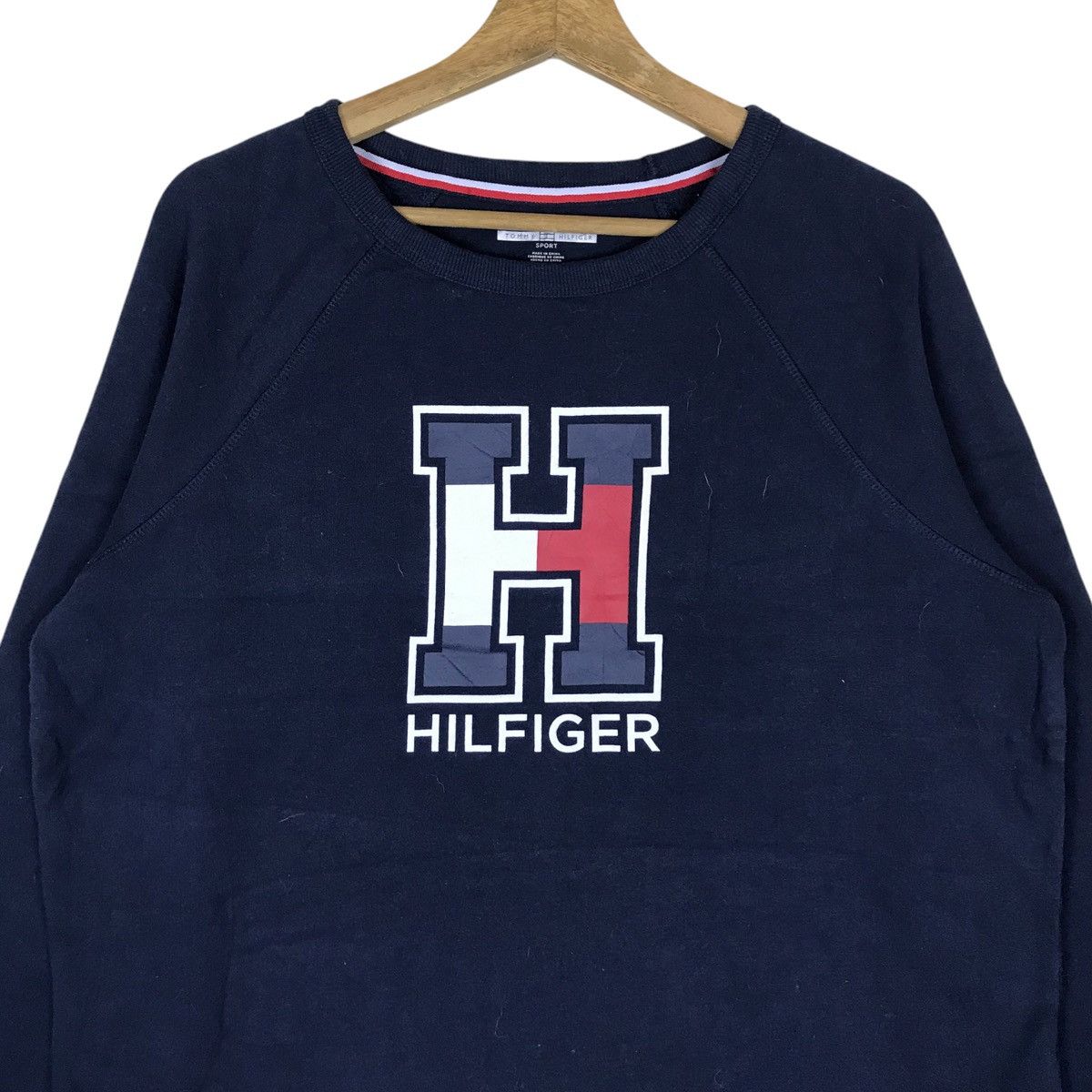 Tommy Hilfiger Vintage Tommy Hilfiger Spell Out Pullover Jumper Sweatshirt Size US L / EU 52-54 / 3 - 2 Thumbnail