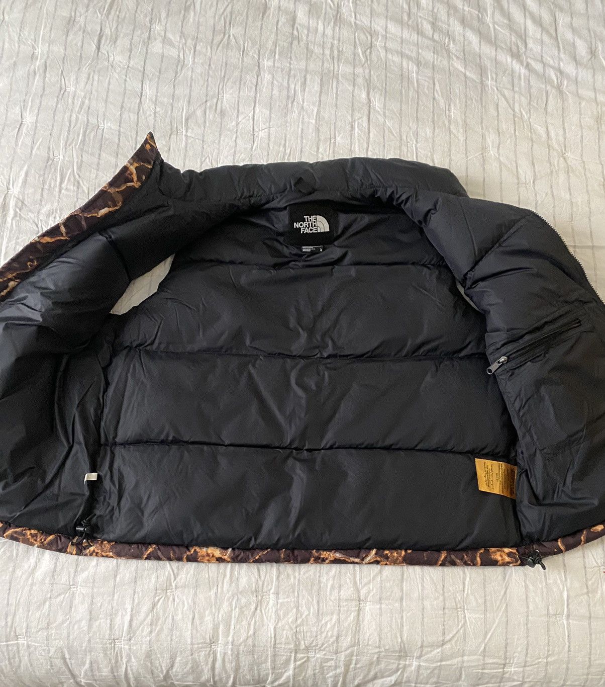 The North Face The North Face Retro Nuptse Vest NWT Sz Large Size US L / EU 52-54 / 3 - 7 Thumbnail