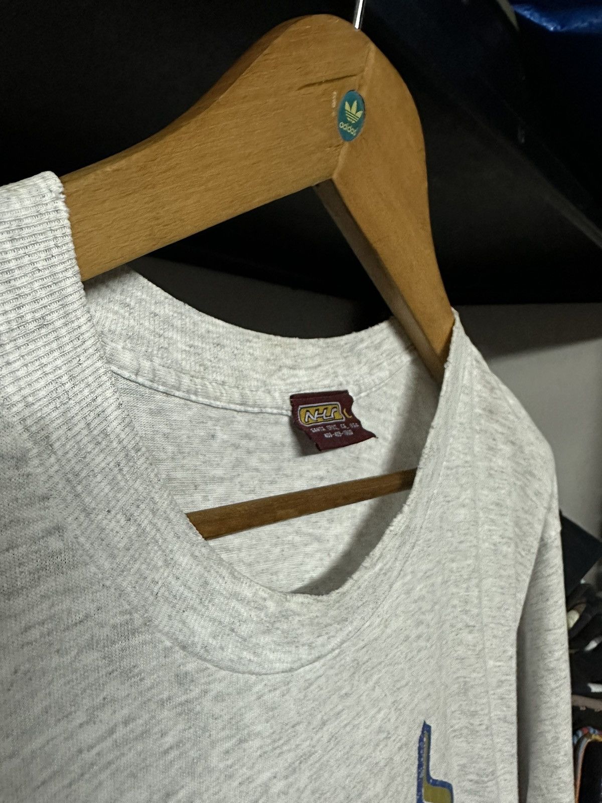 Santa Cruz Skateboards × Vintage Vintage 90s Santa Cruz Skateboard Distressed Tee Size US L / EU 52-54 / 3 - 8 Thumbnail